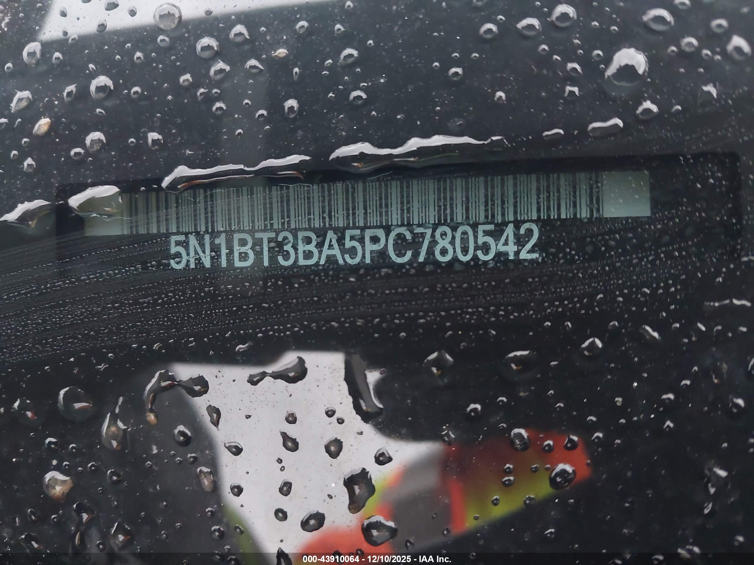 NISSAN ROGUE image 9