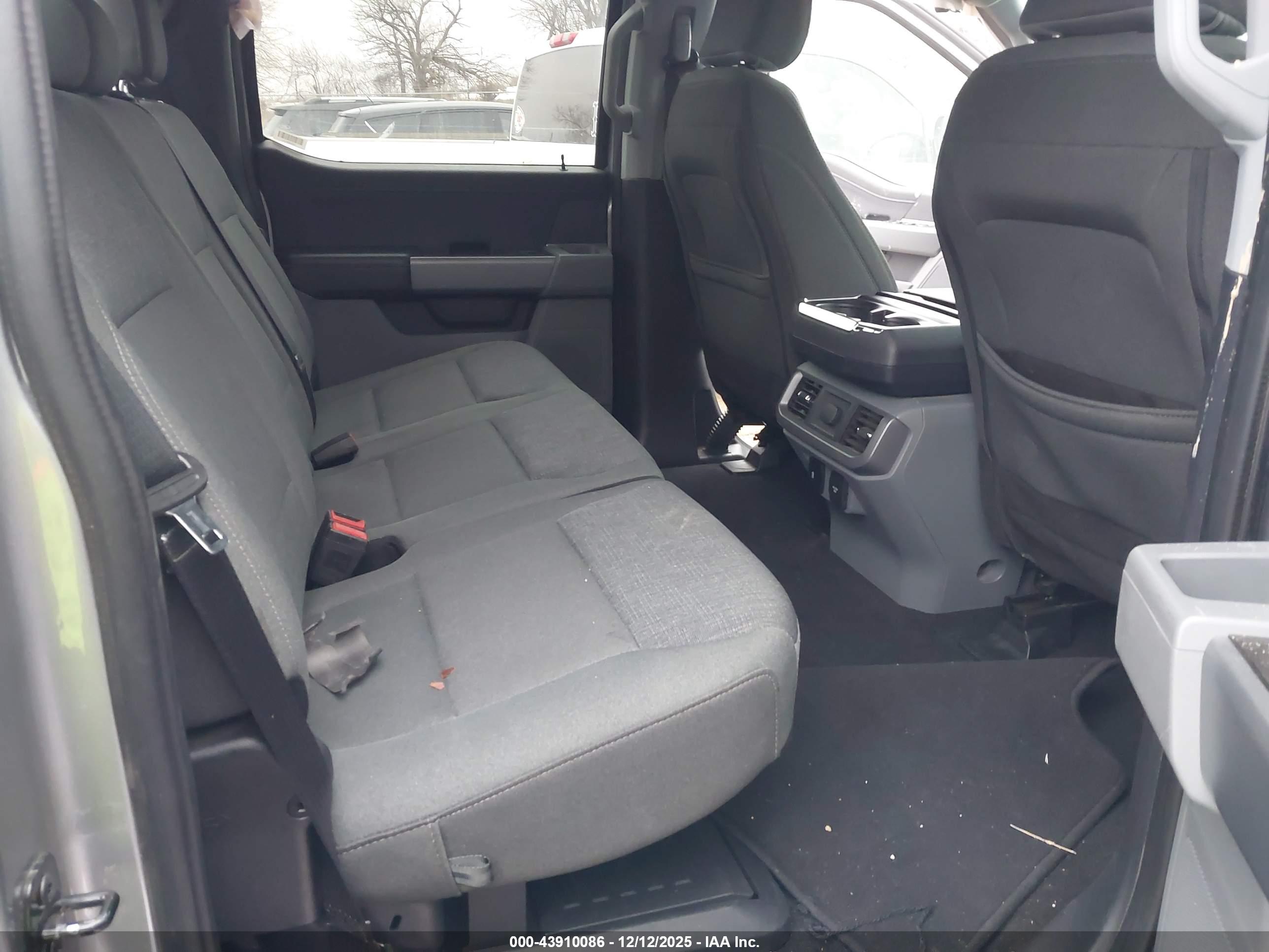 FORD F-150 image 8