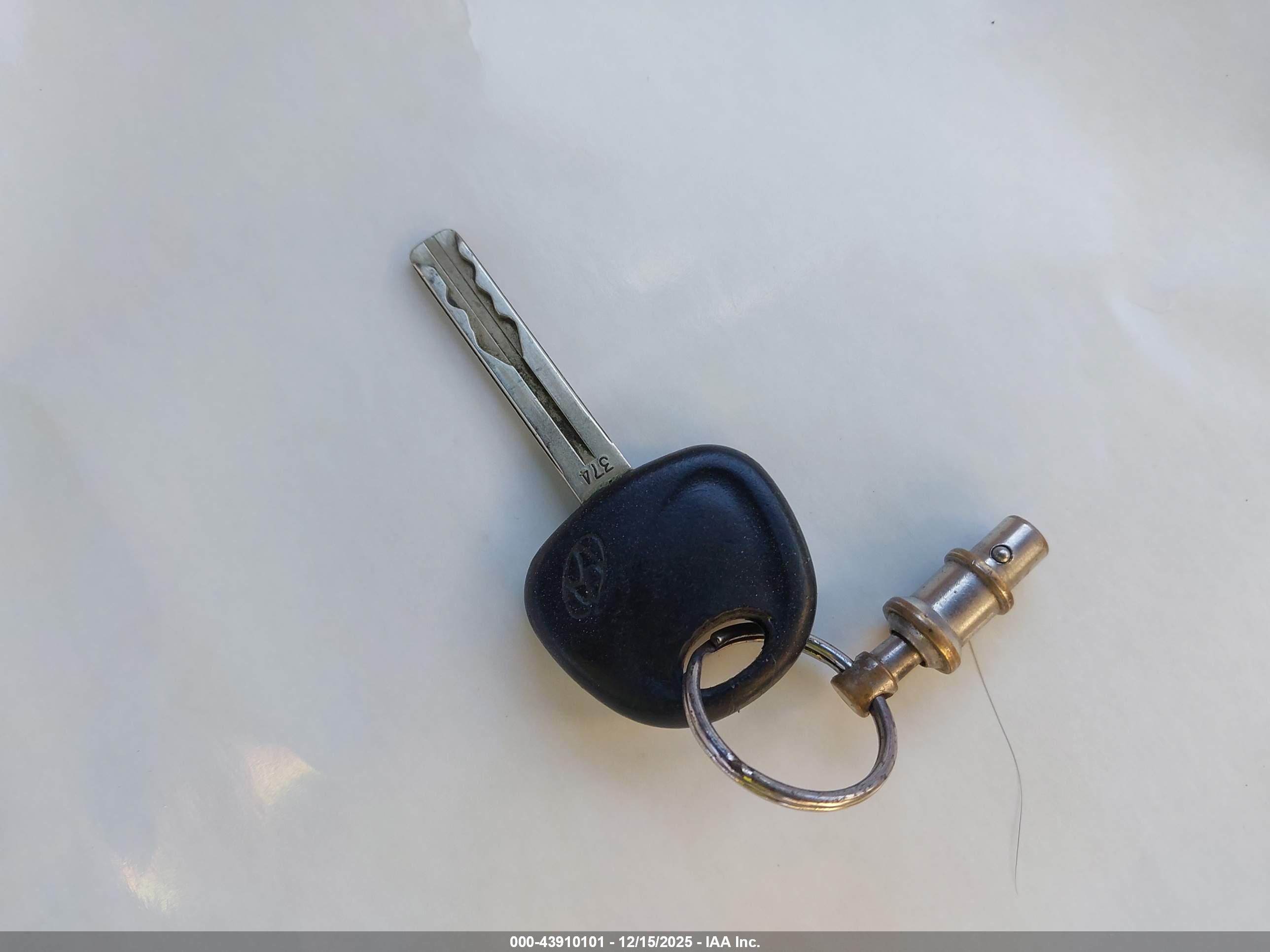 HYUNDAI ELANTRA image 11