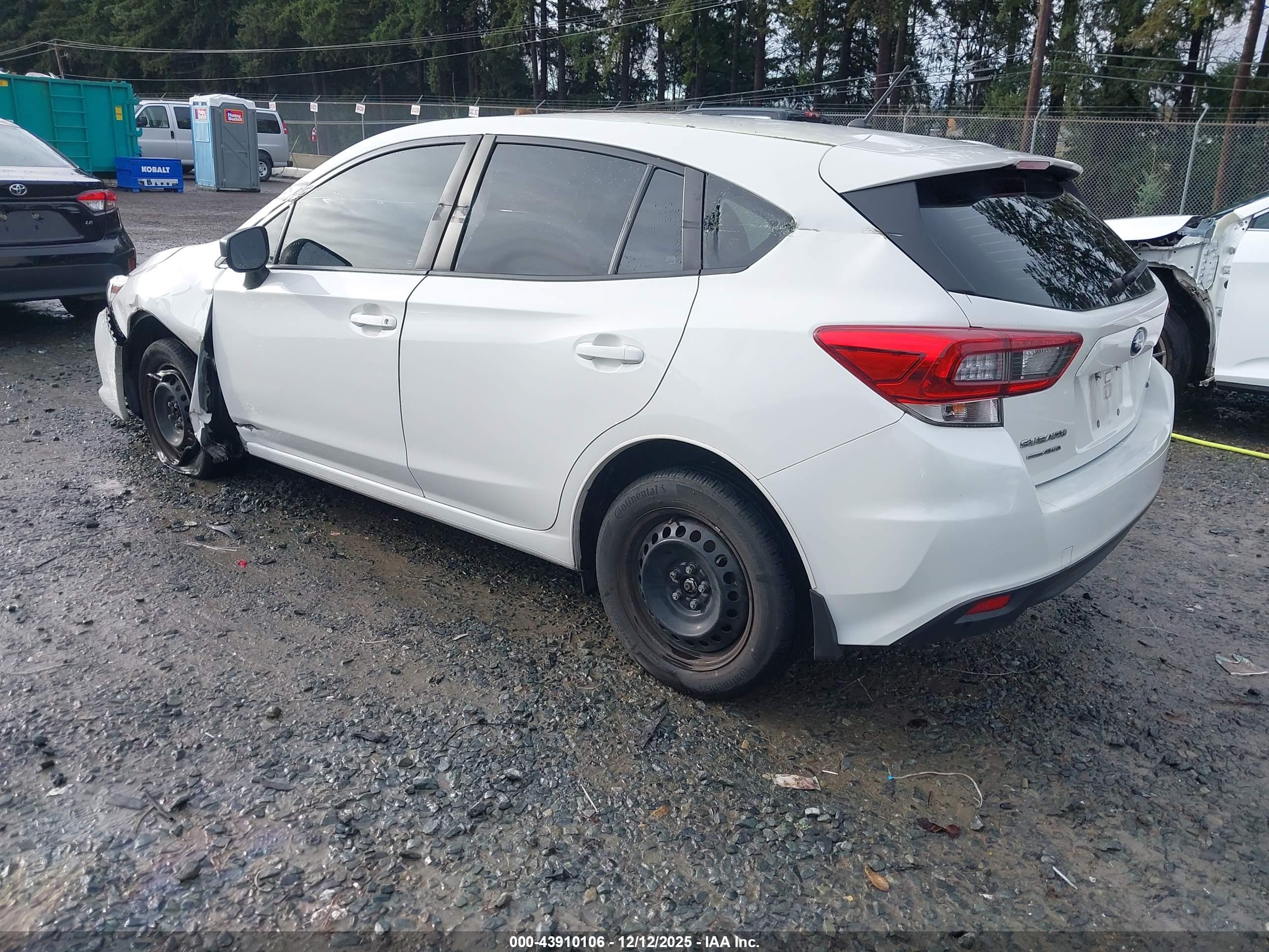 SUBARU IMPREZA image 3