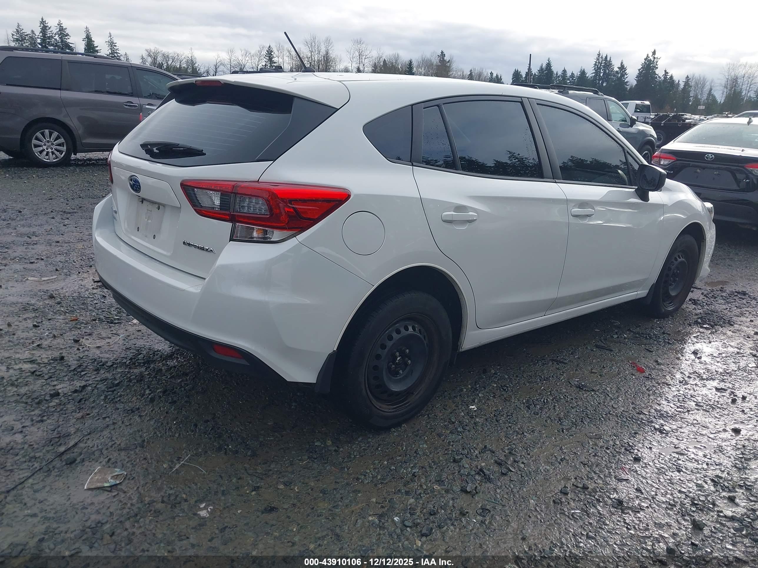 SUBARU IMPREZA image 4