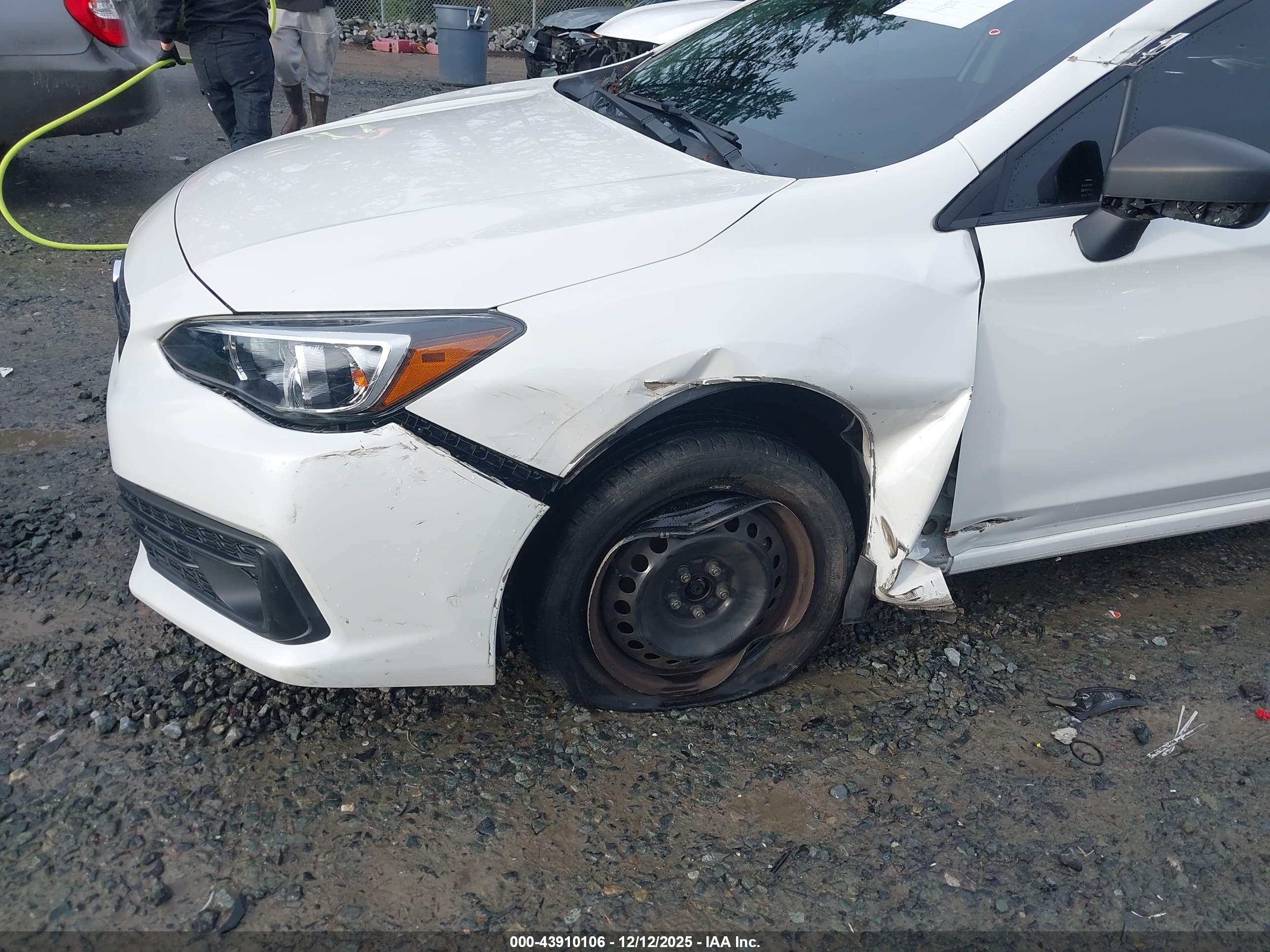 SUBARU IMPREZA image 6