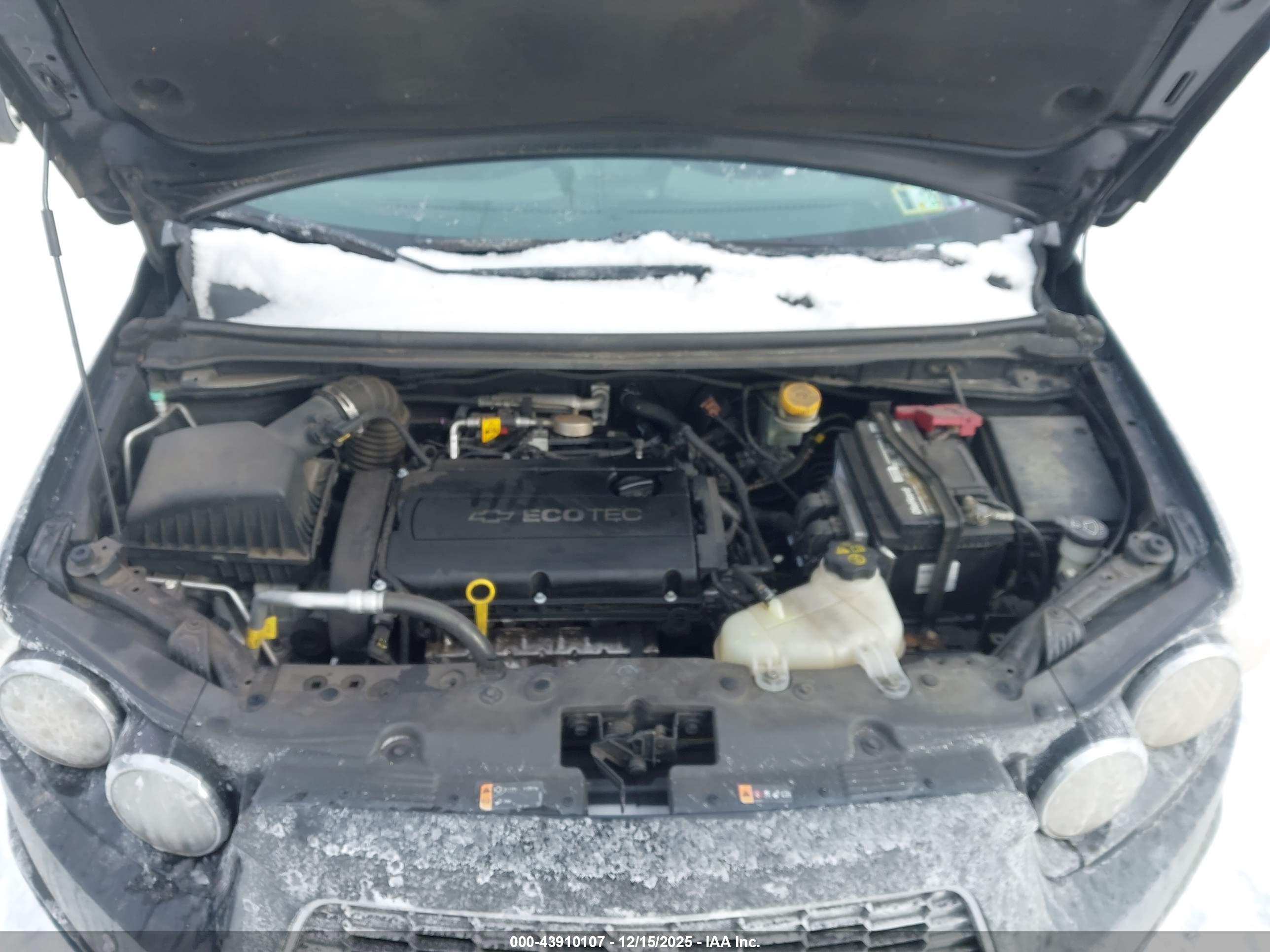 CHEVROLET SONIC image 10