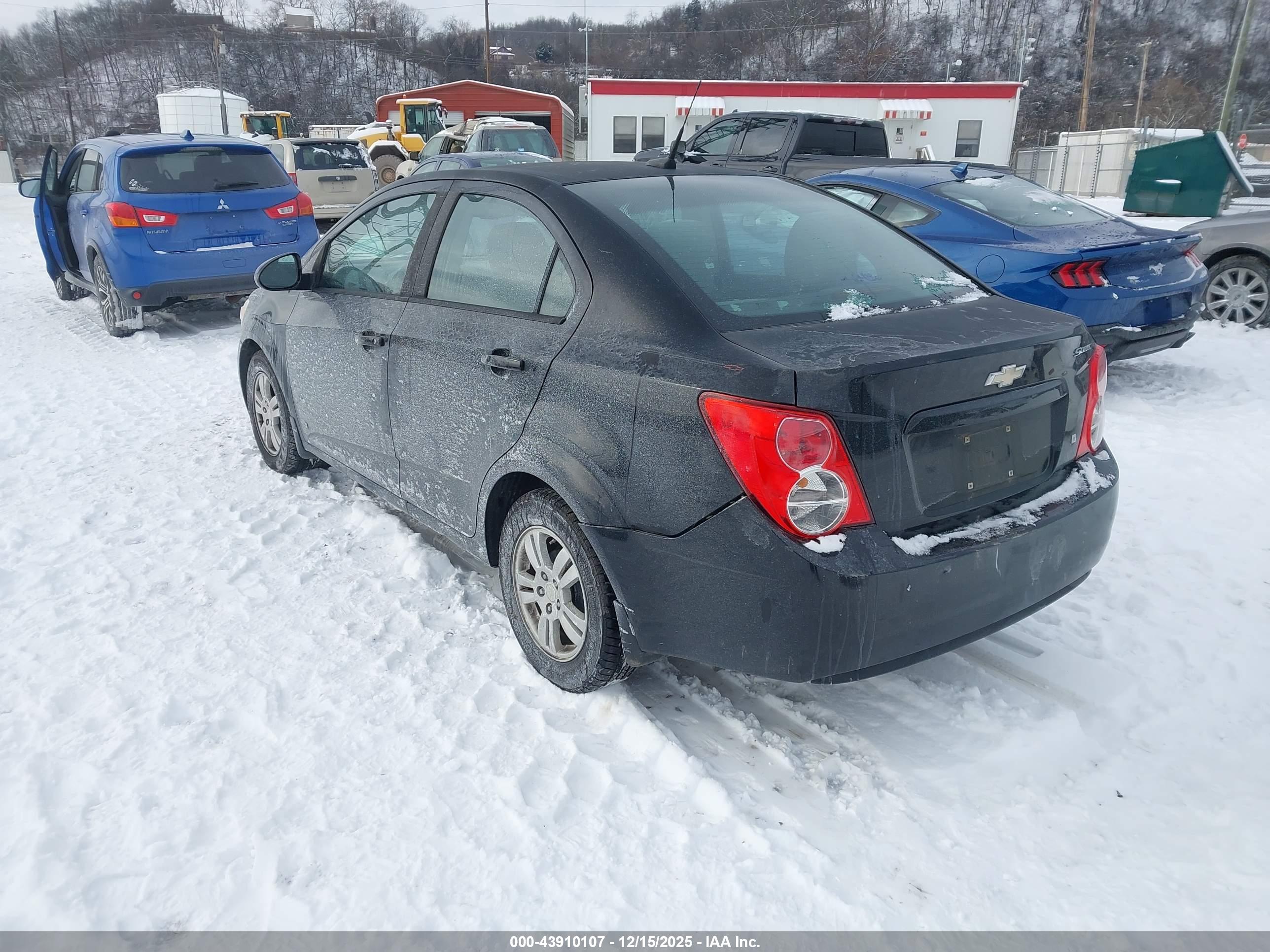 CHEVROLET SONIC image 3