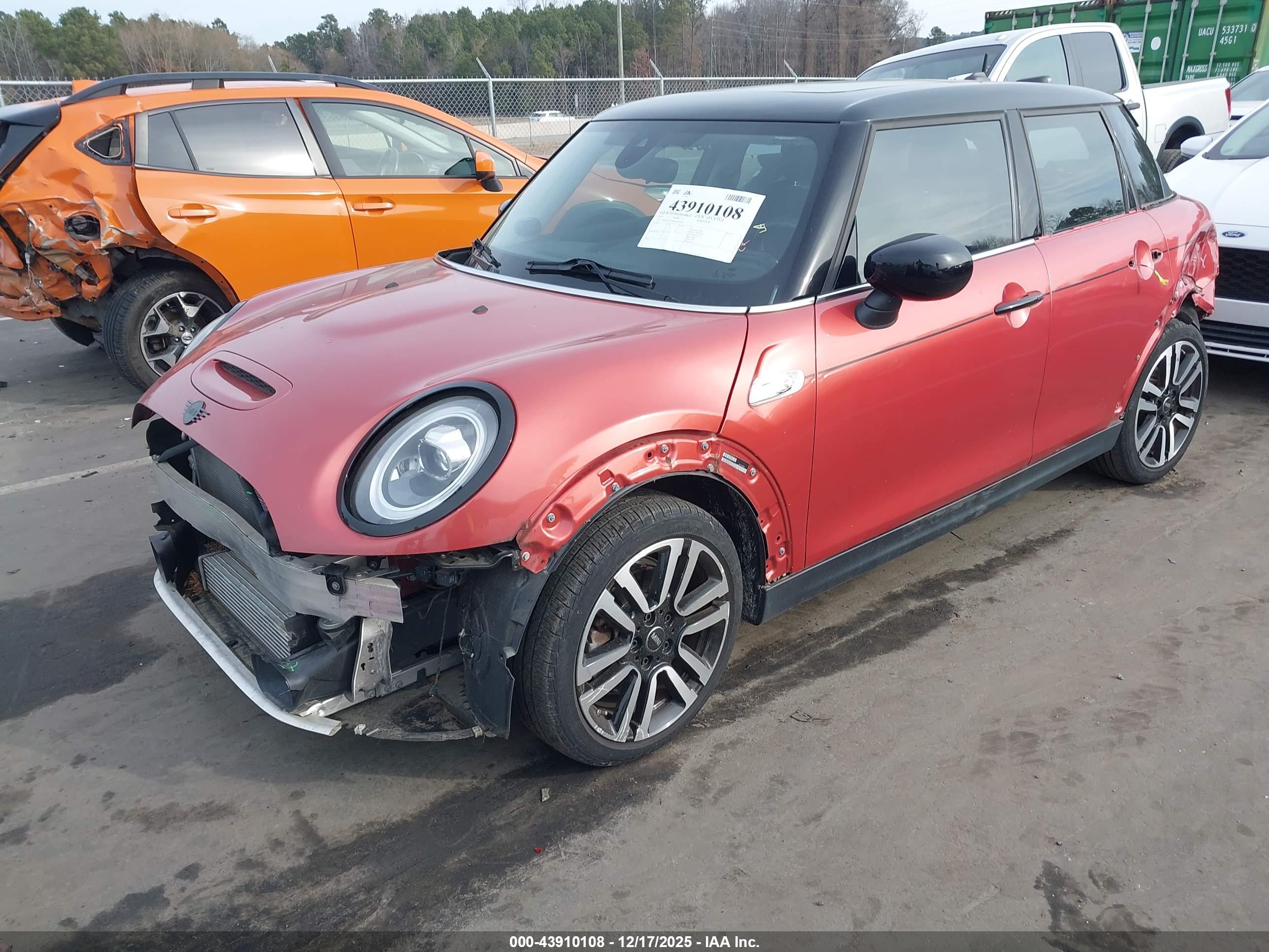 MINI HARDTOP image 2