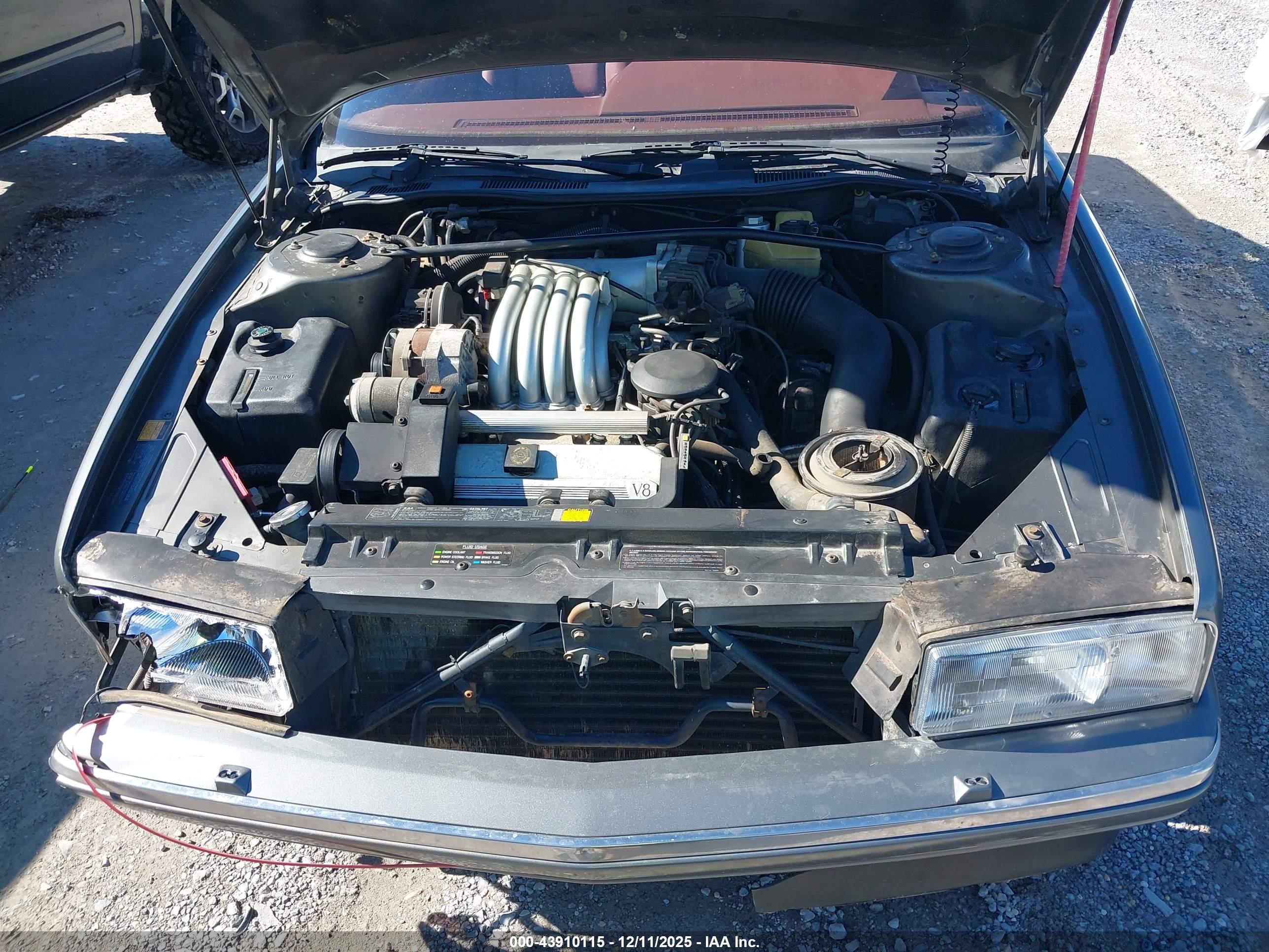 CADILLAC ALLANTE image 10