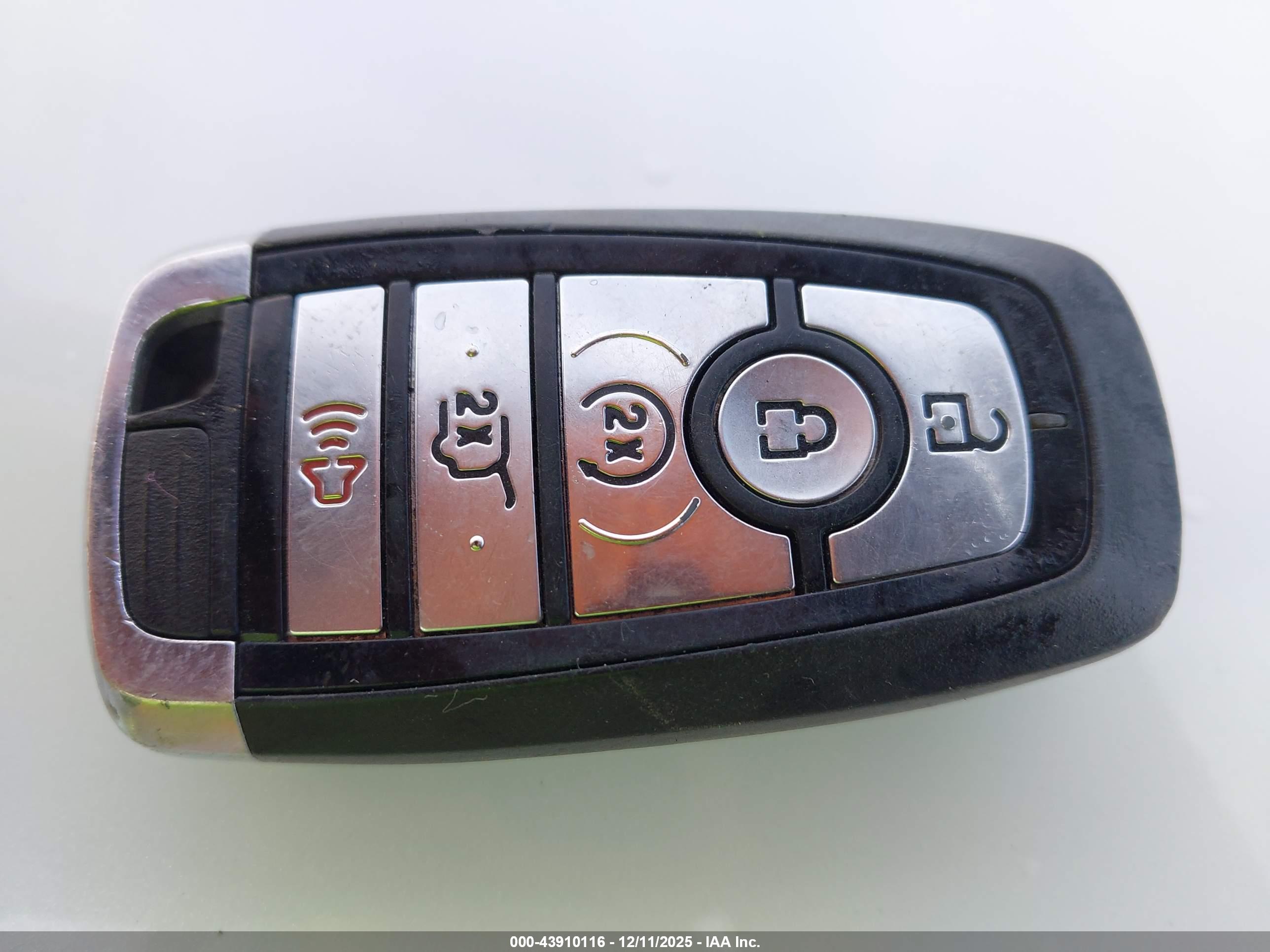 FORD ESCAPE image 11