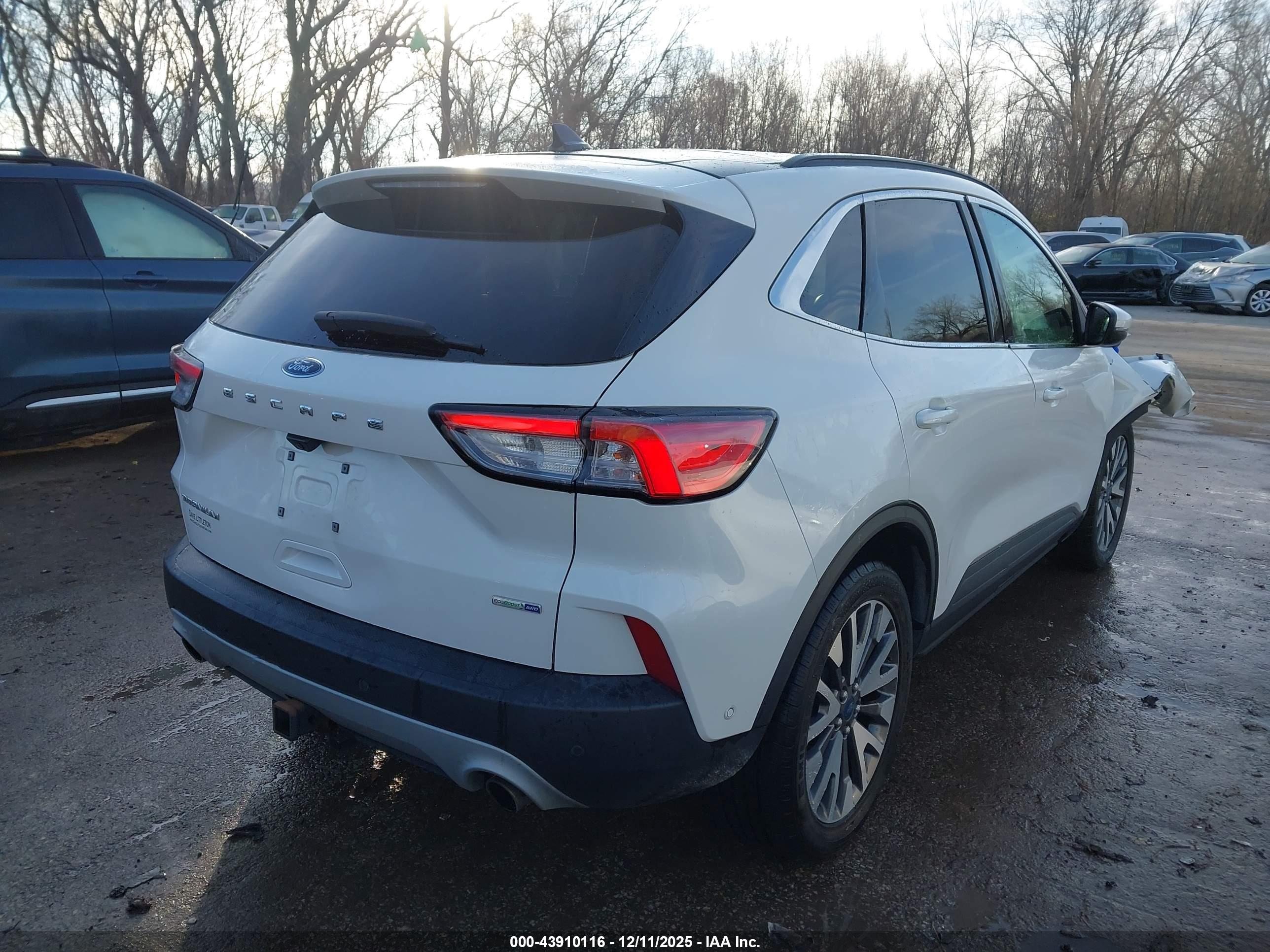FORD ESCAPE image 4