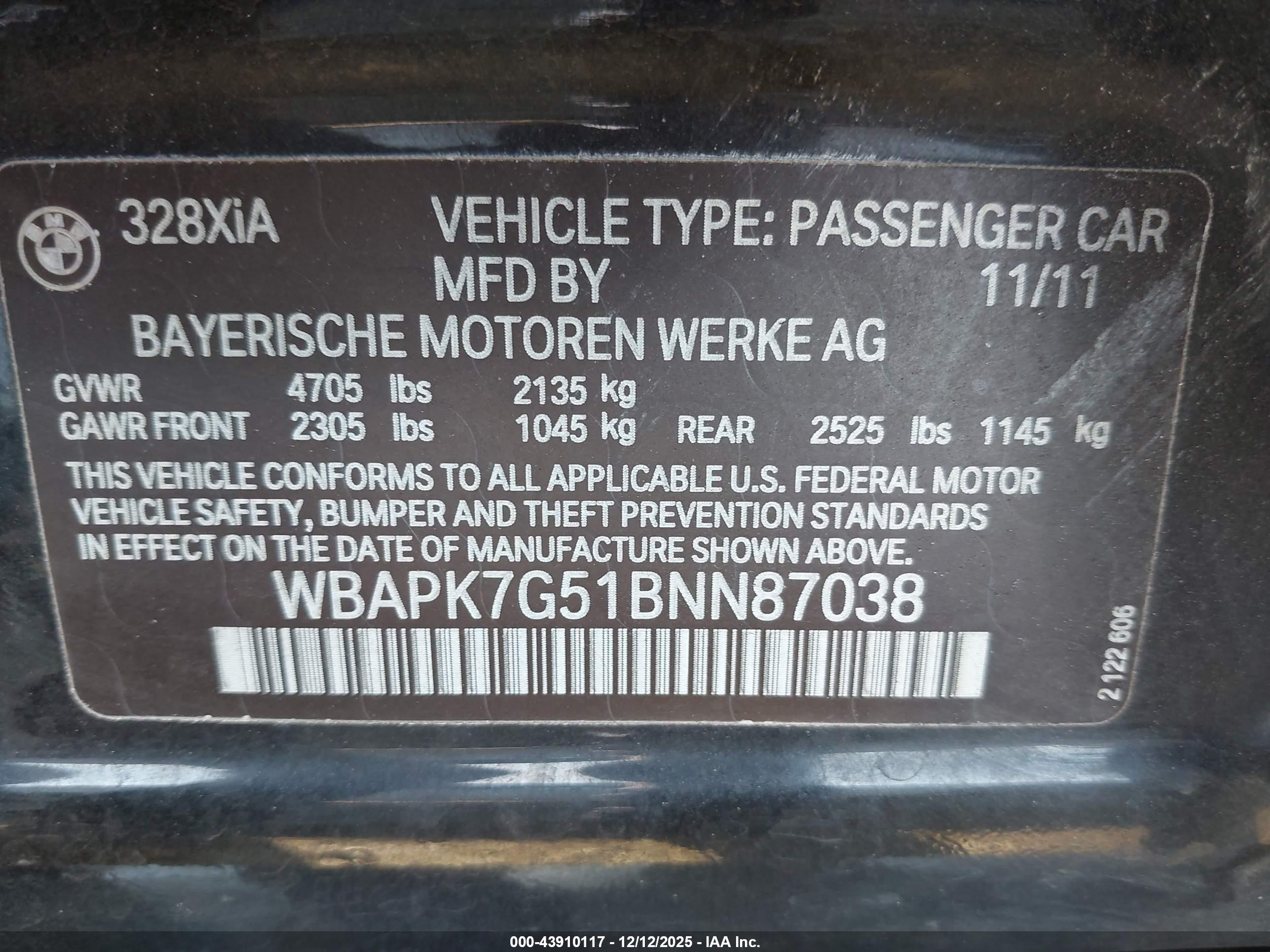 BMW 328I image 9