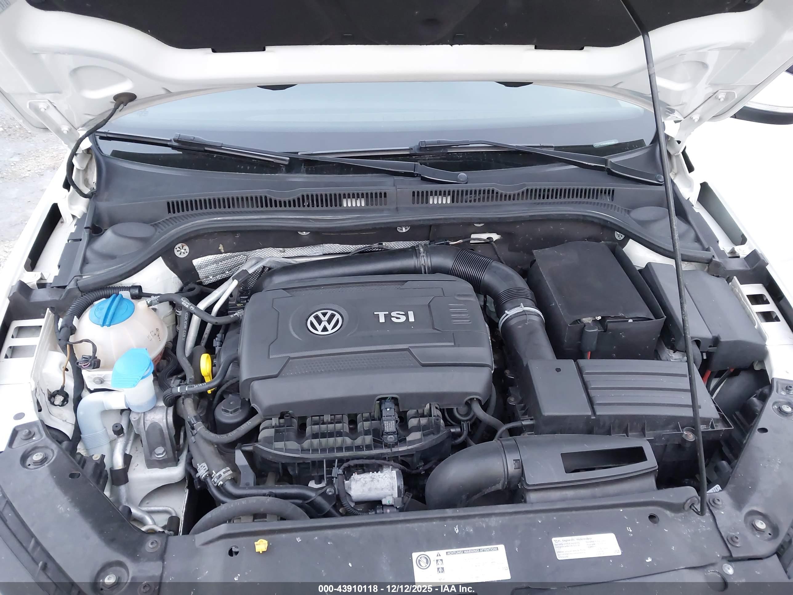 VOLKSWAGEN JETTA image 10