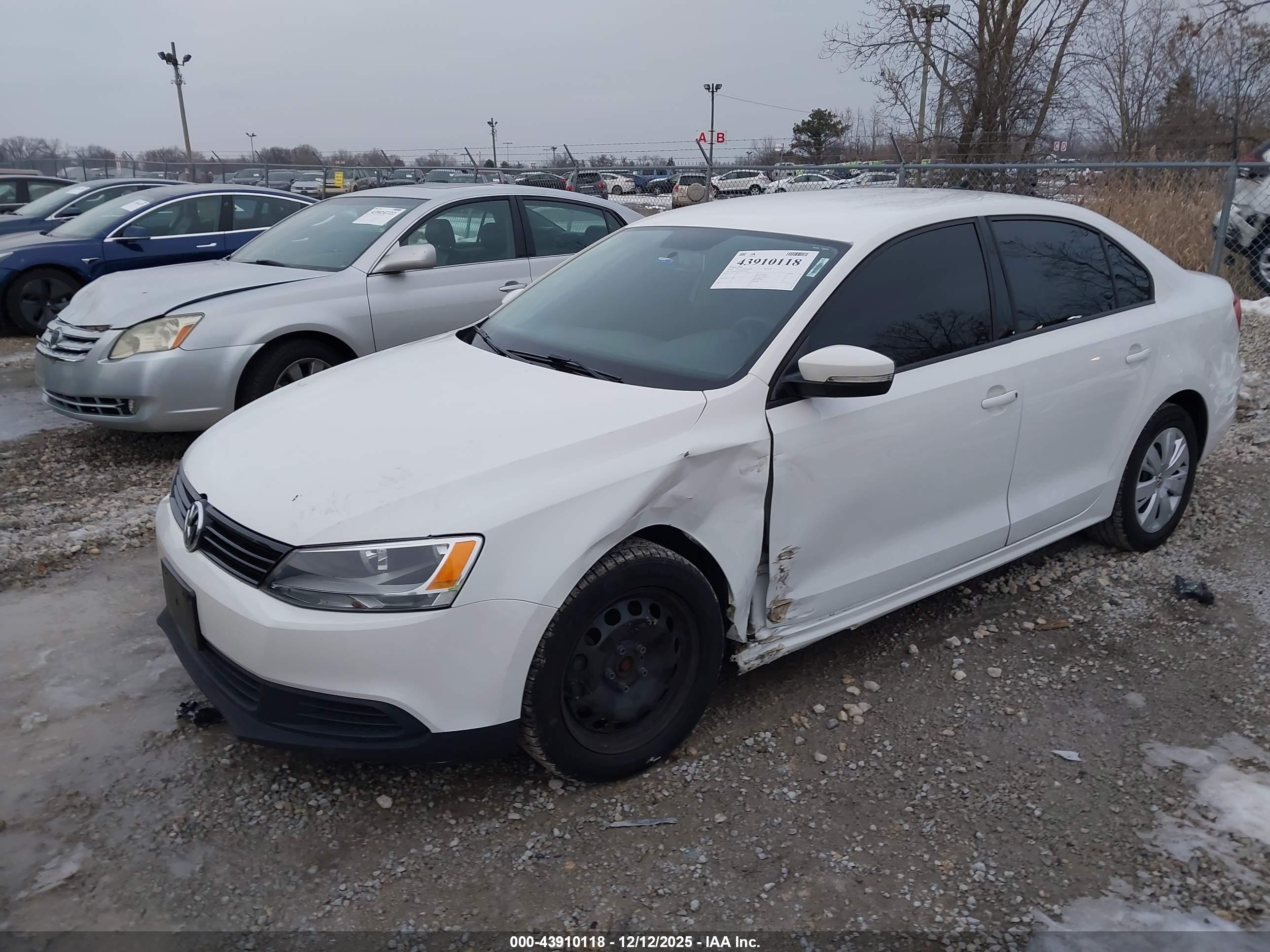 VOLKSWAGEN JETTA image 2