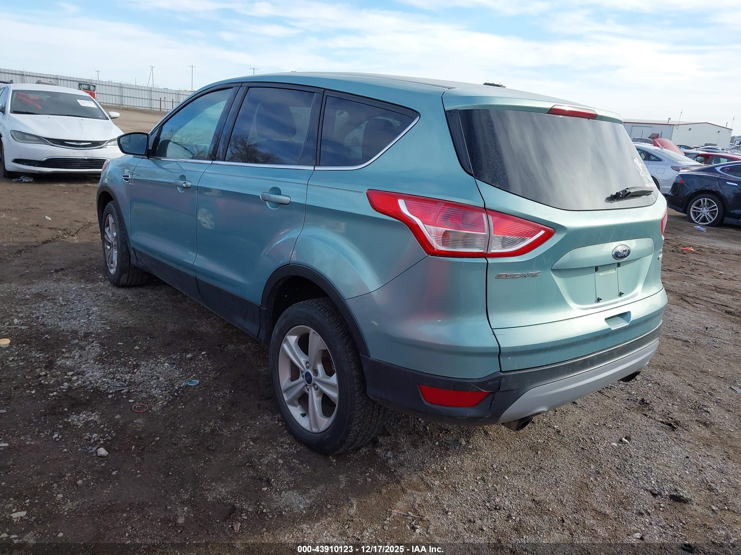 FORD ESCAPE image 3