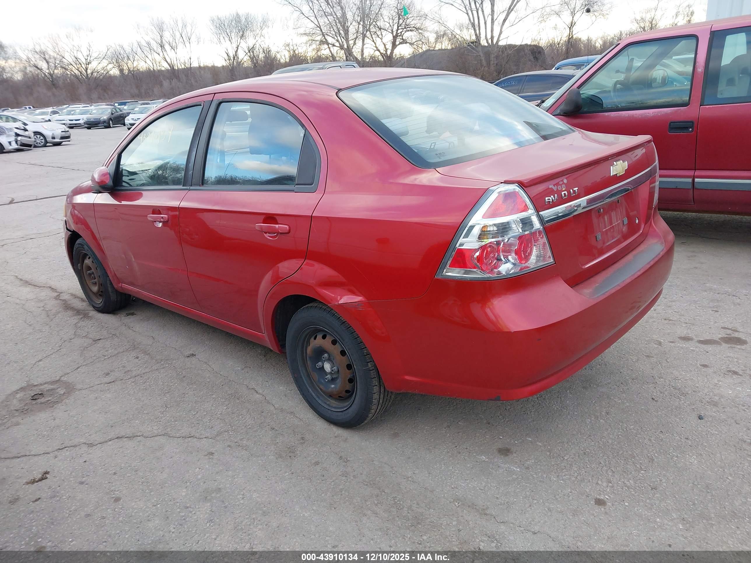 CHEVROLET AVEO image 3