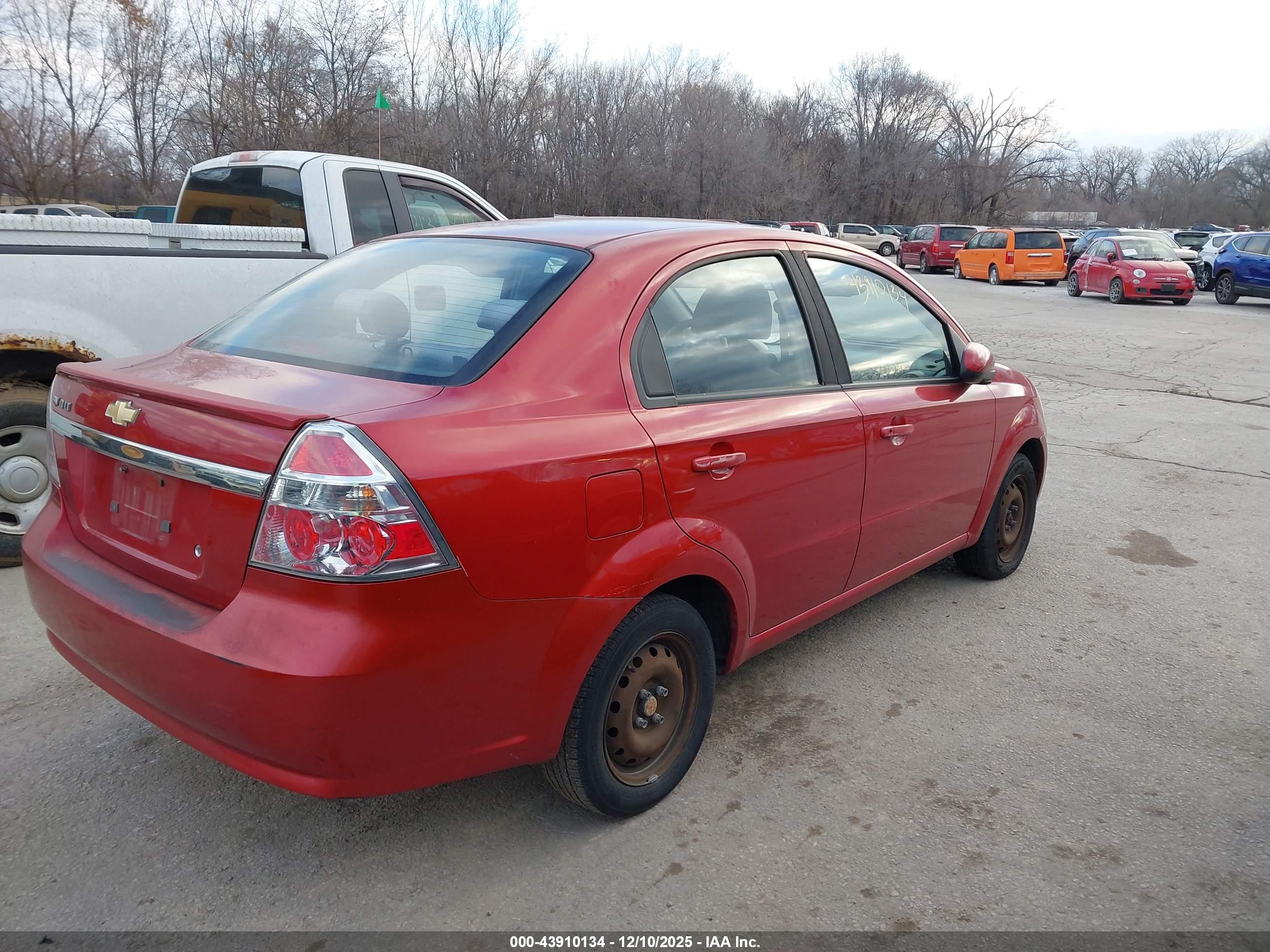 CHEVROLET AVEO image 4