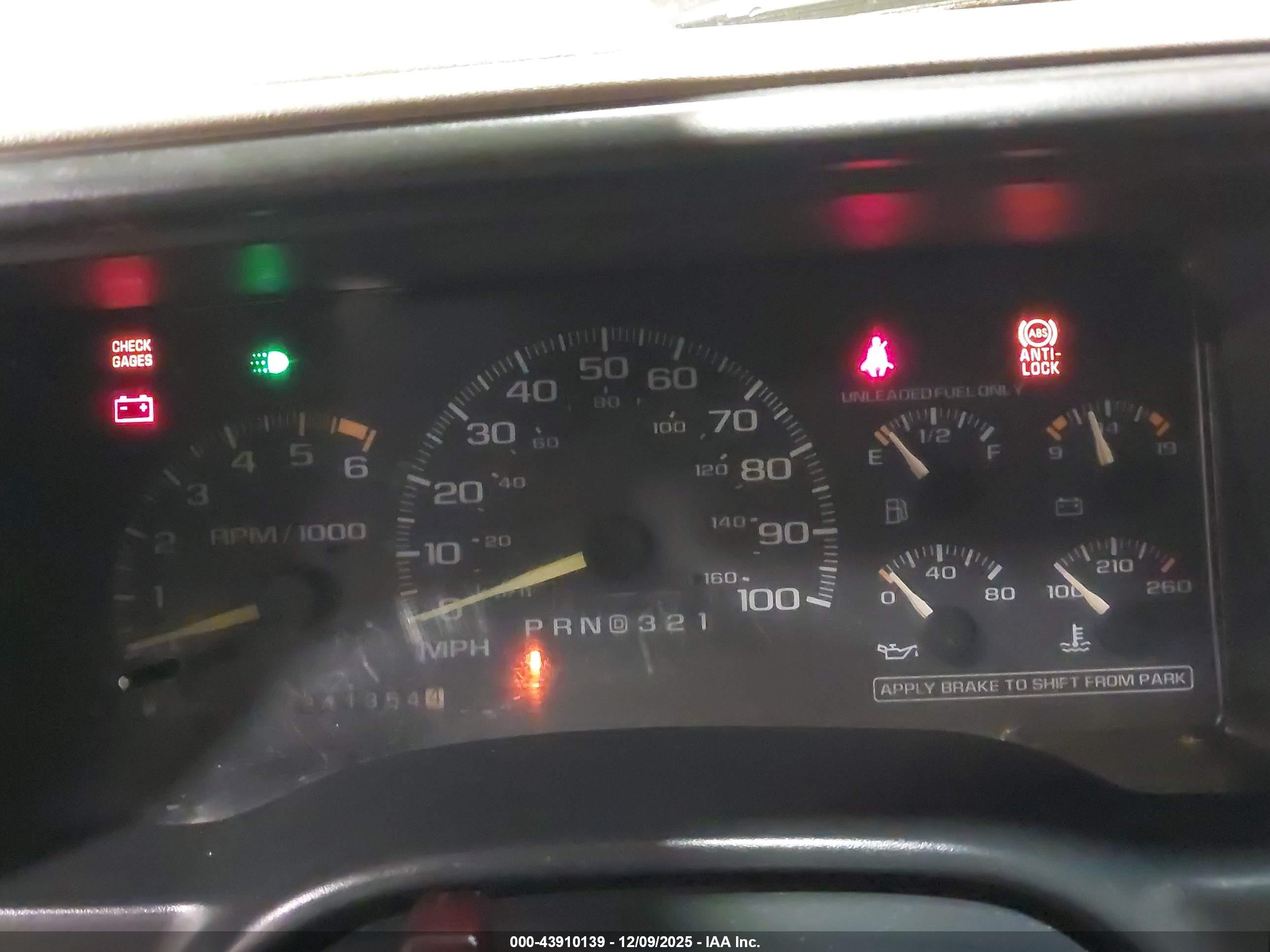 CHEVROLET GMT-400 image 7