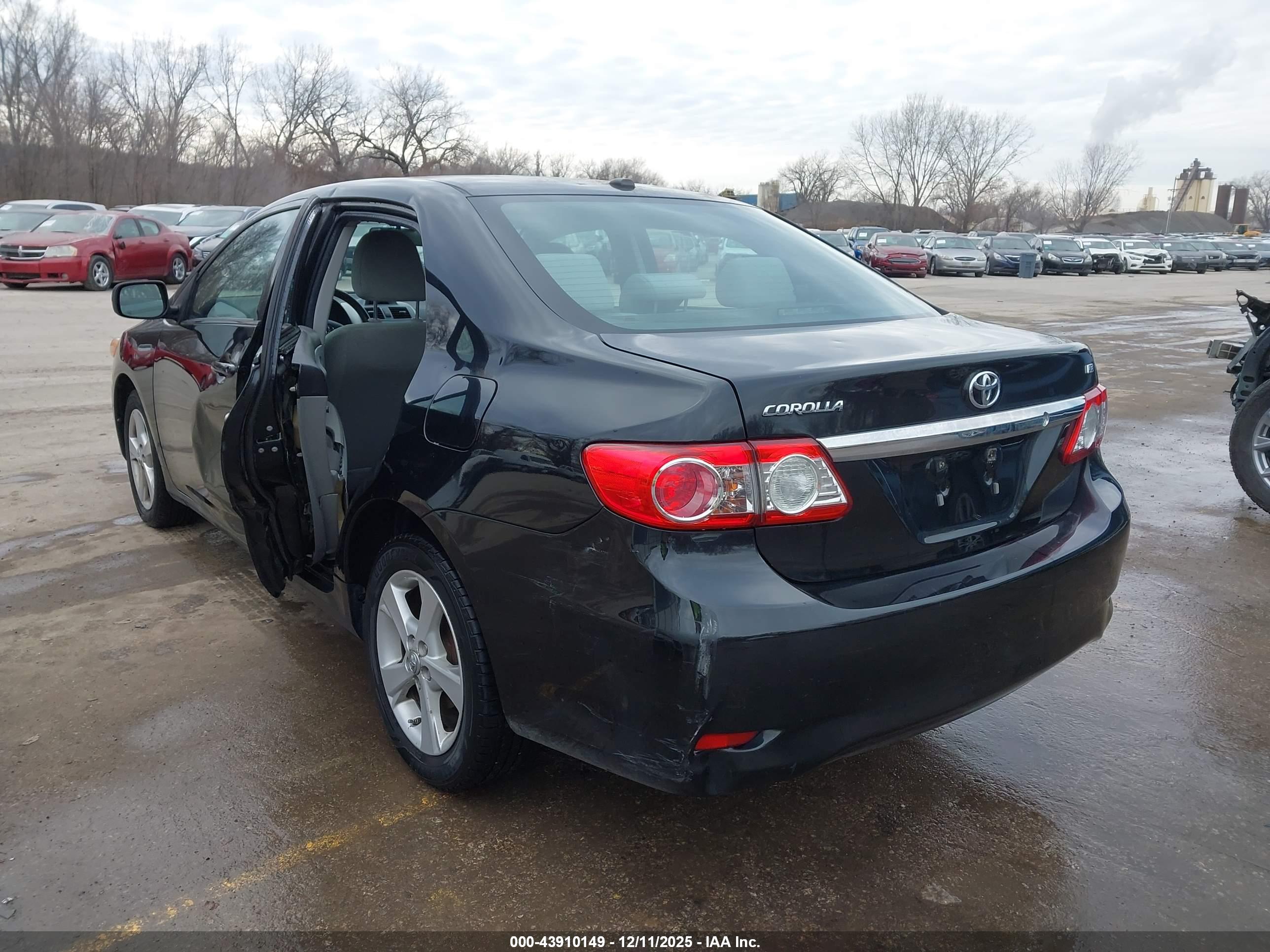 TOYOTA COROLLA image 3