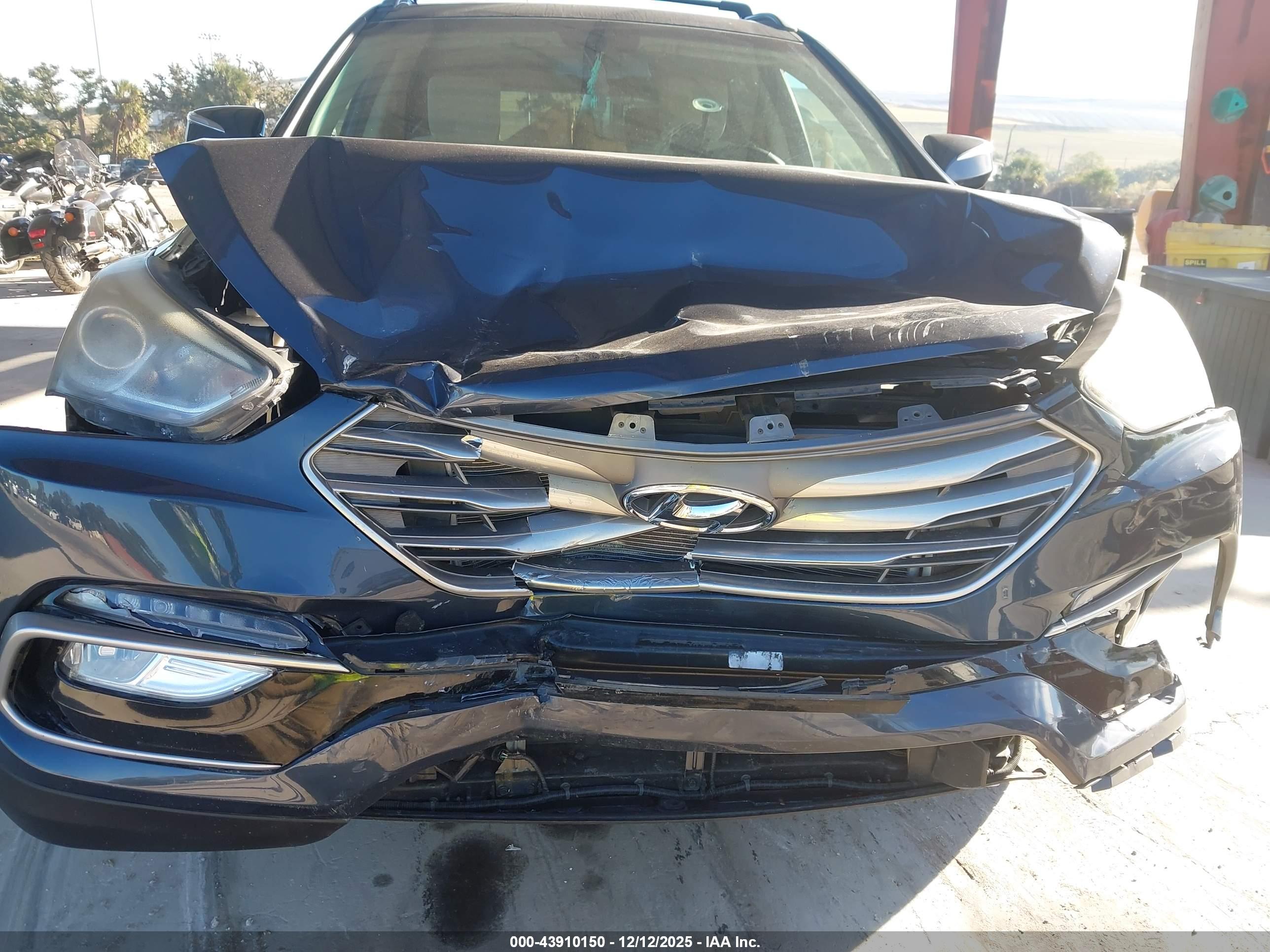 HYUNDAI SANTA image 6