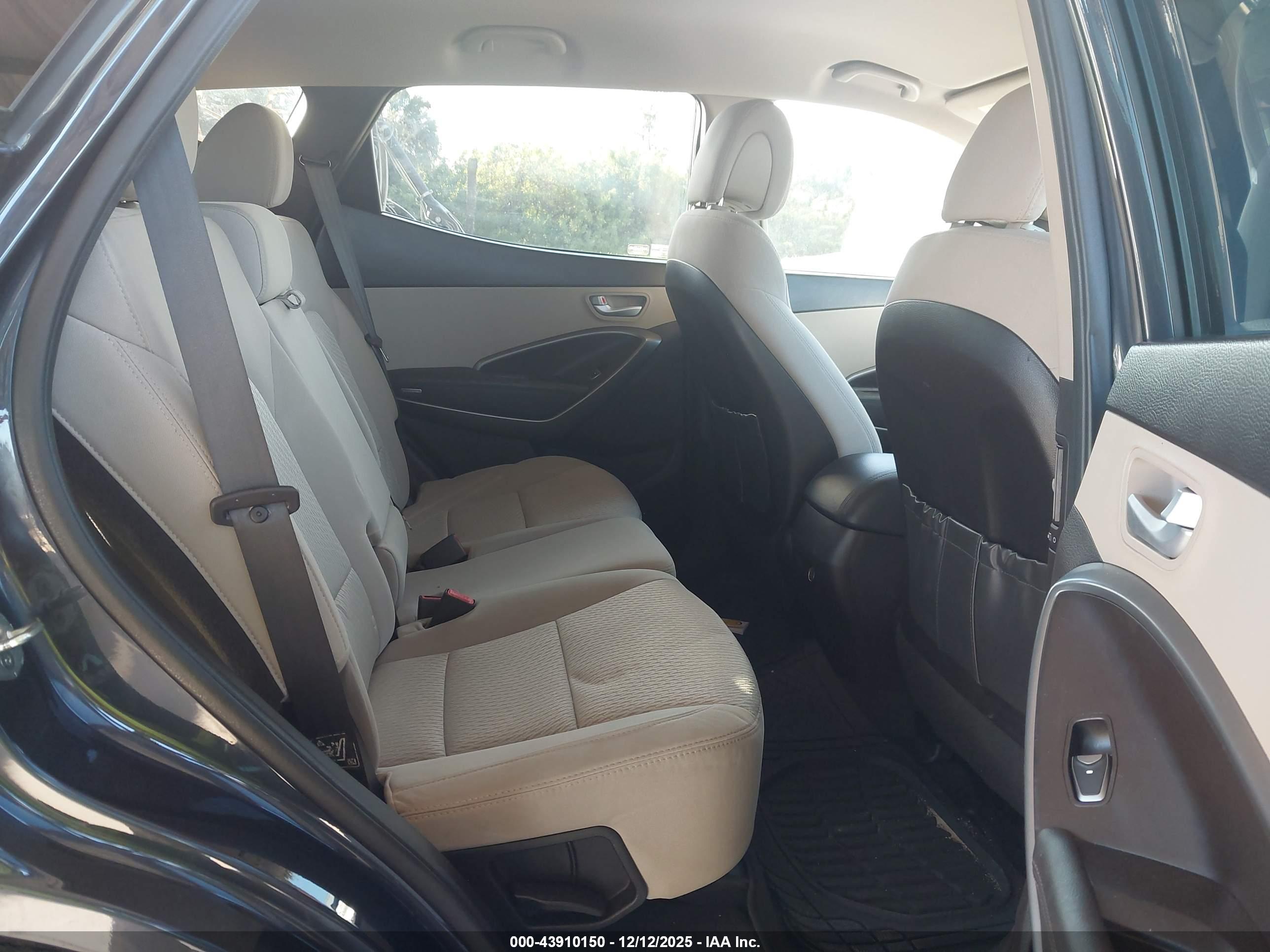 HYUNDAI SANTA image 8