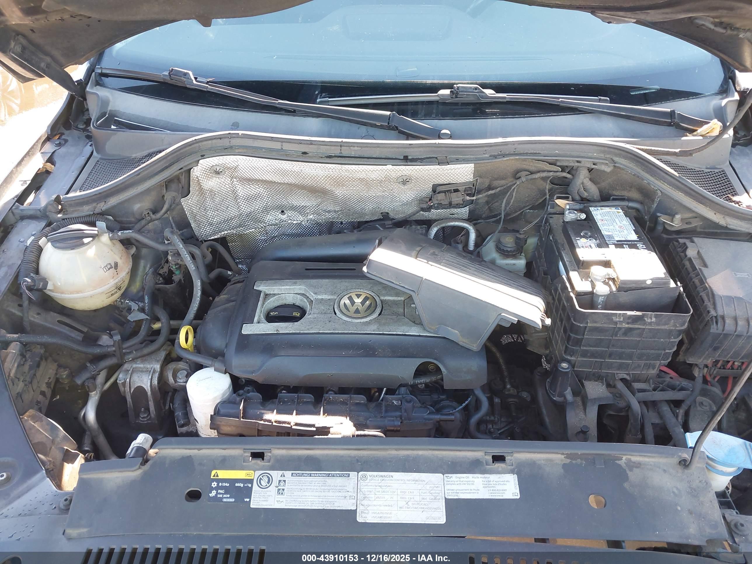 VOLKSWAGEN TIGUAN image 10