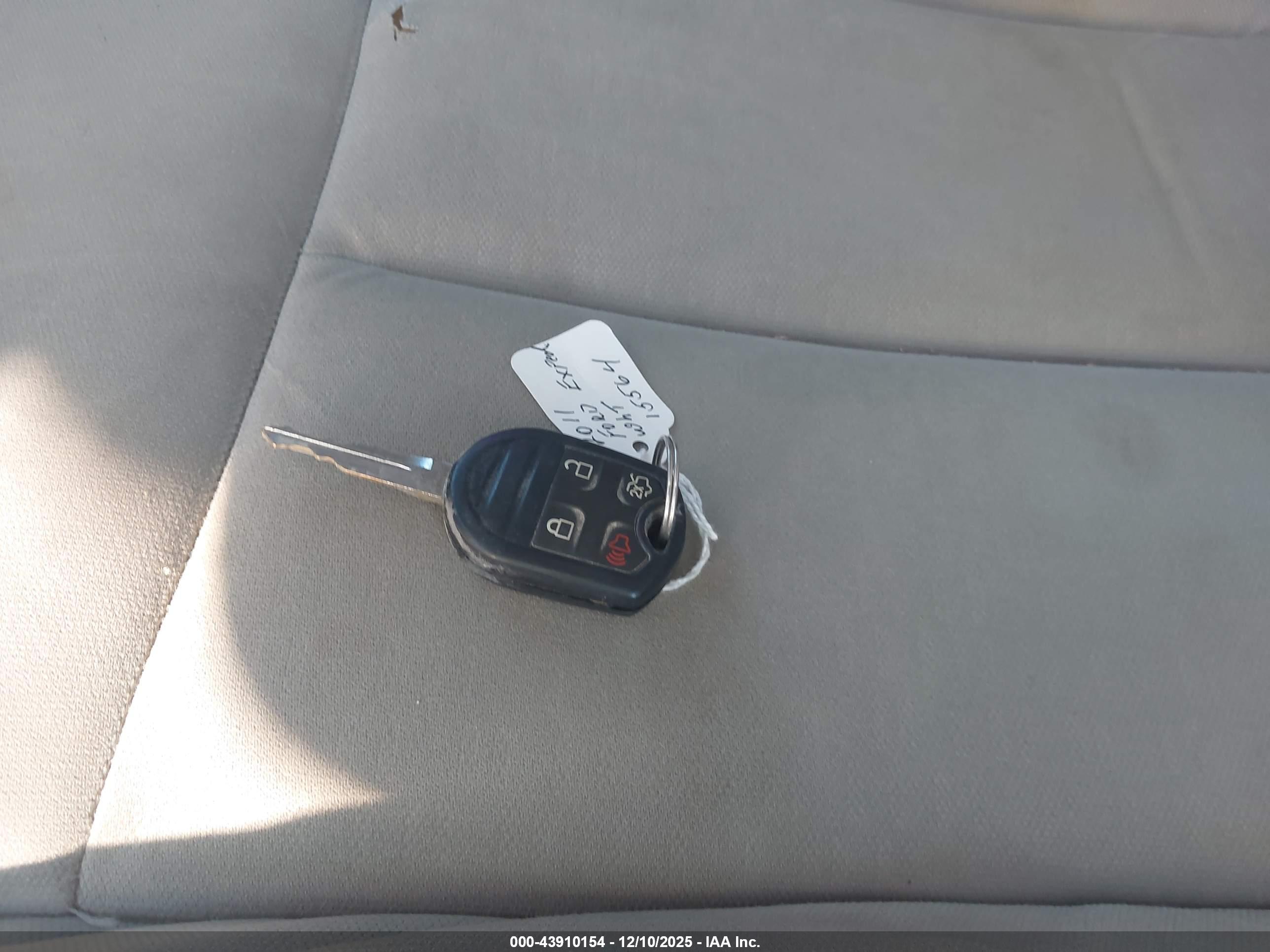 FORD EXPEDITION image 11