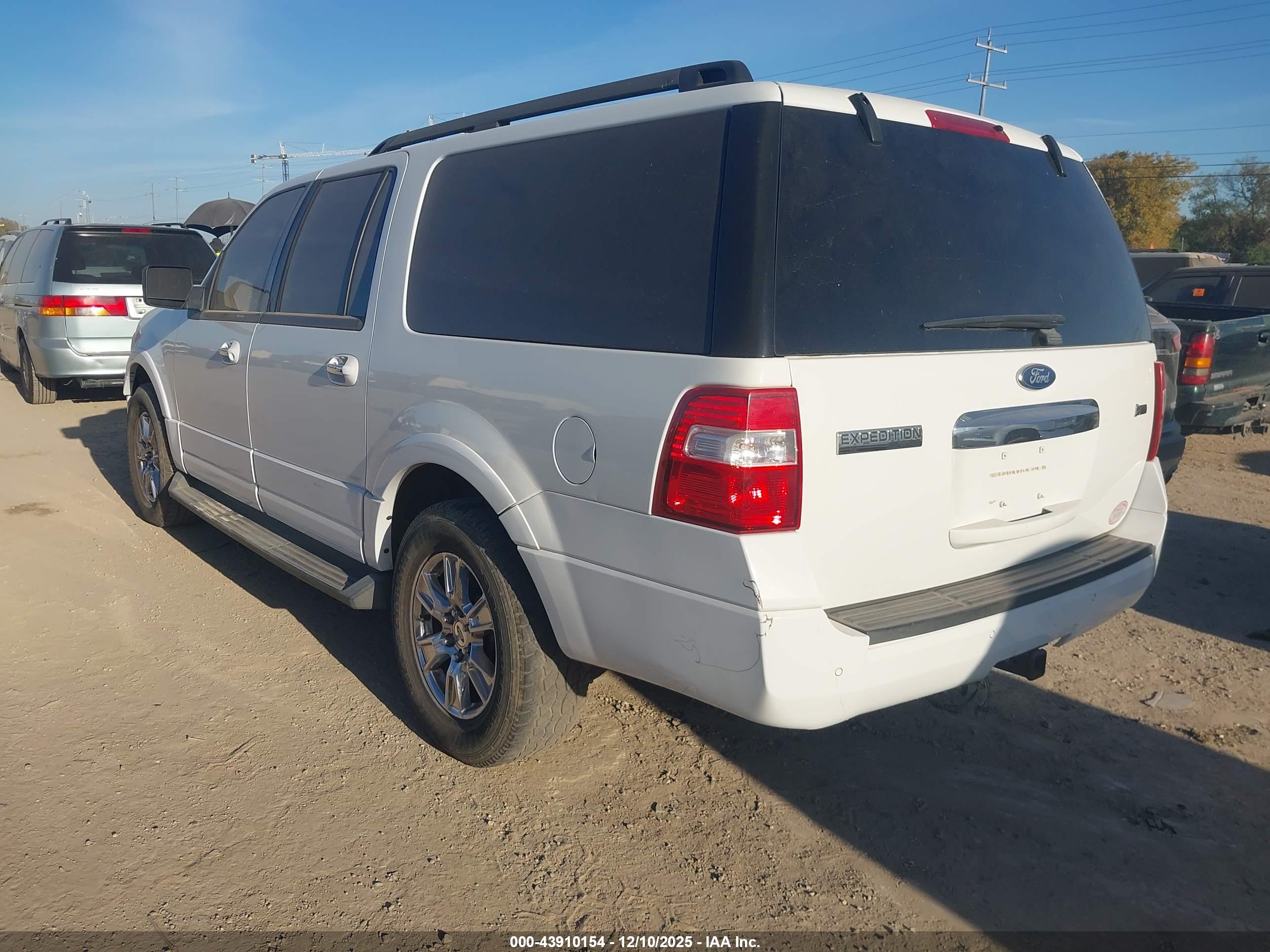 FORD EXPEDITION image 3