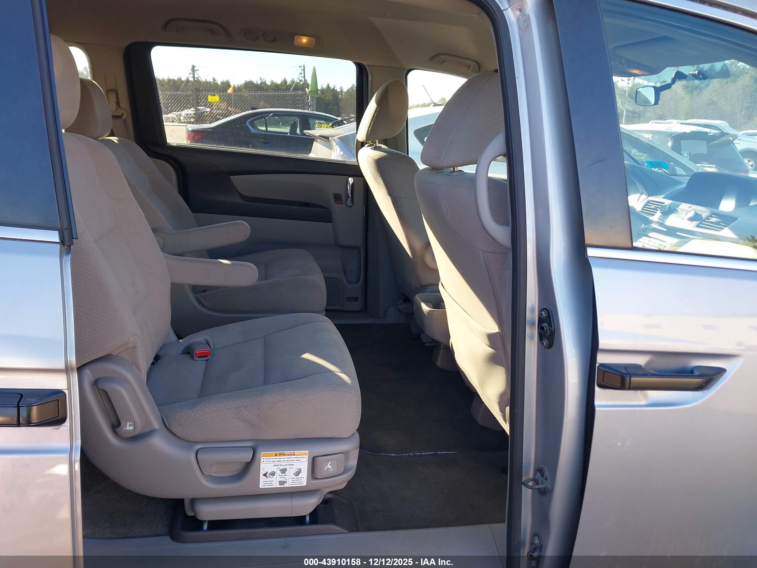 HONDA ODYSSEY image 8
