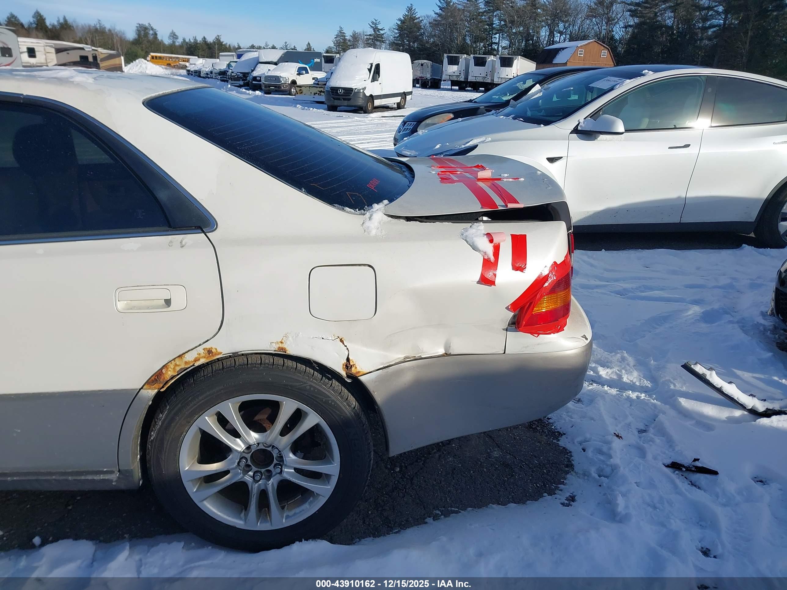 LEXUS ES image 6
