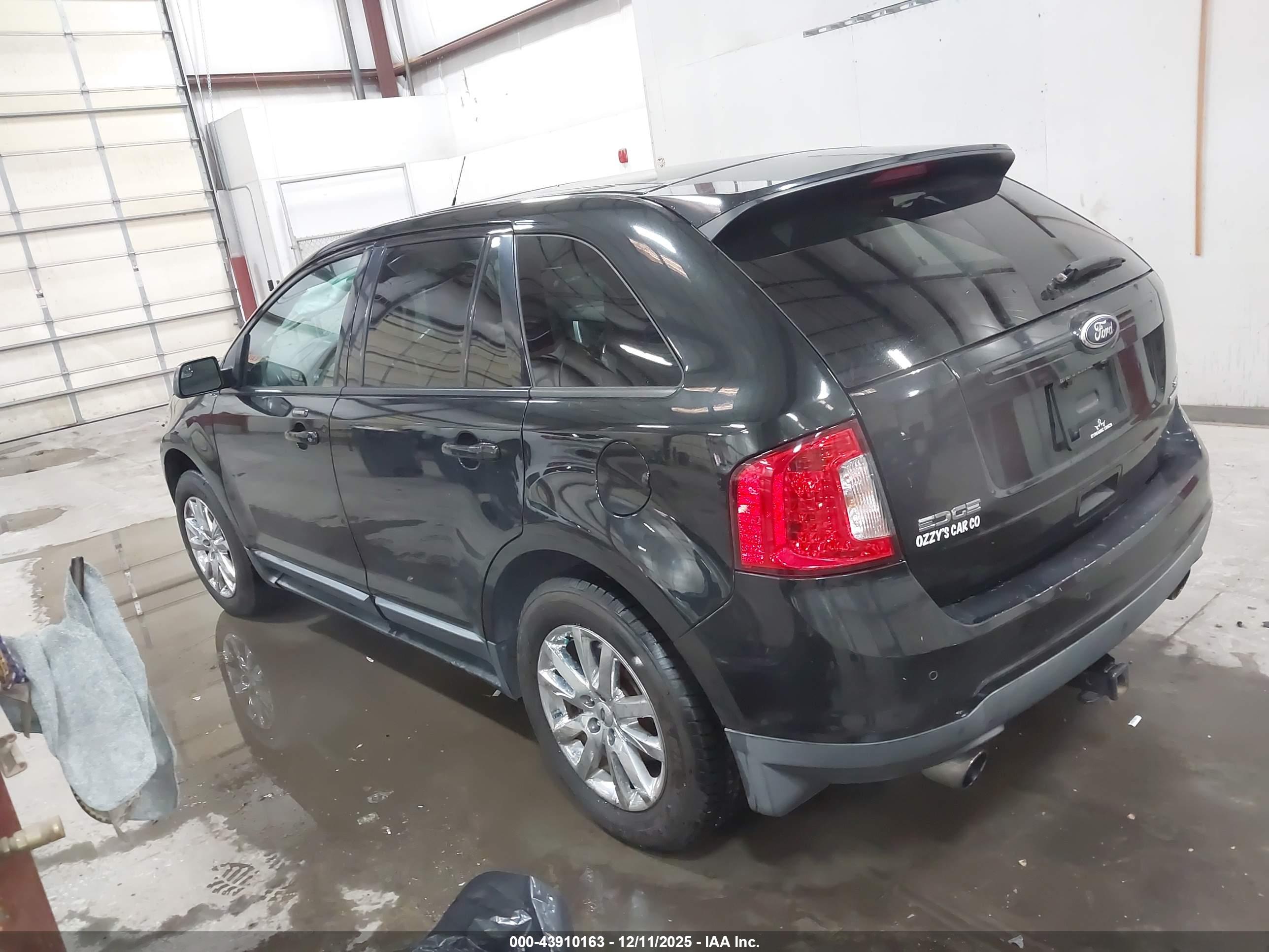 FORD EDGE image 3