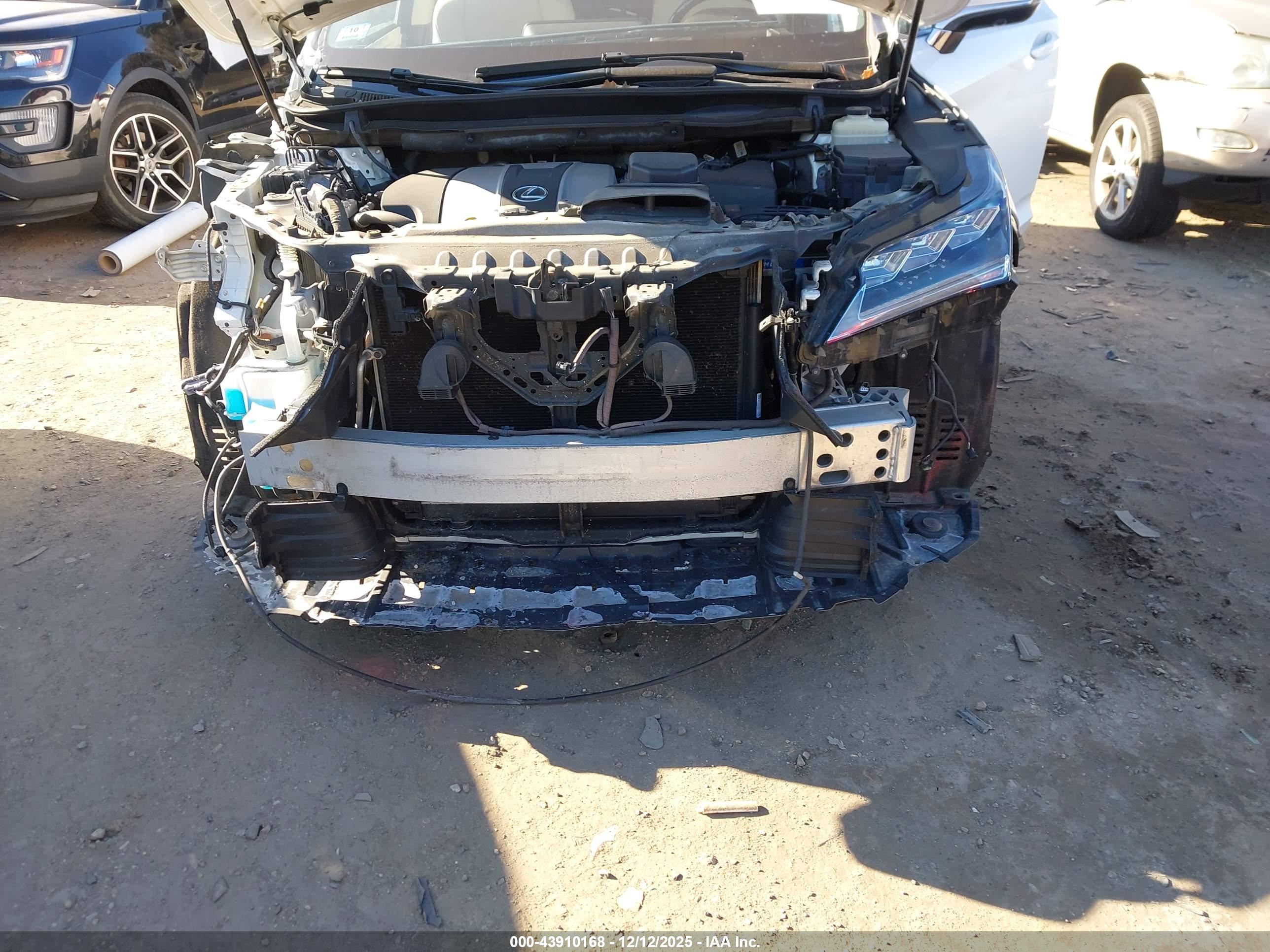 LEXUS RX image 6