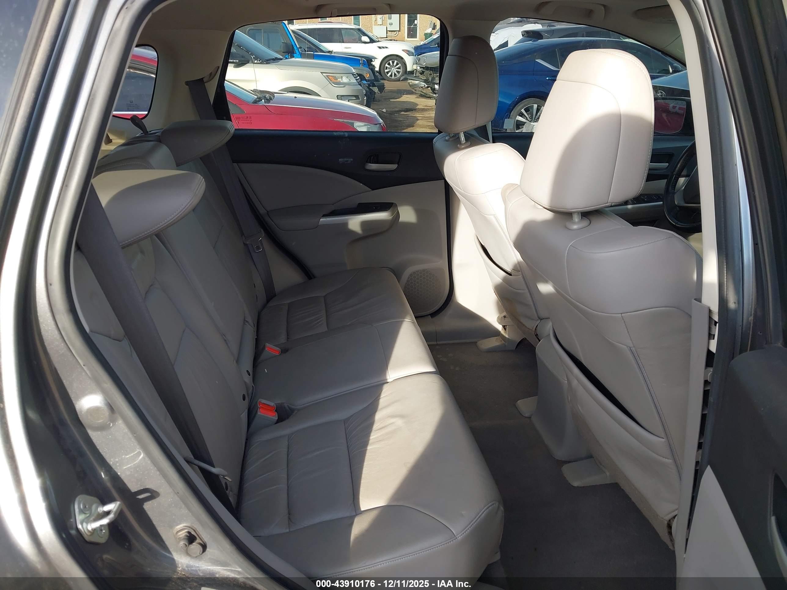 HONDA CR-V image 8