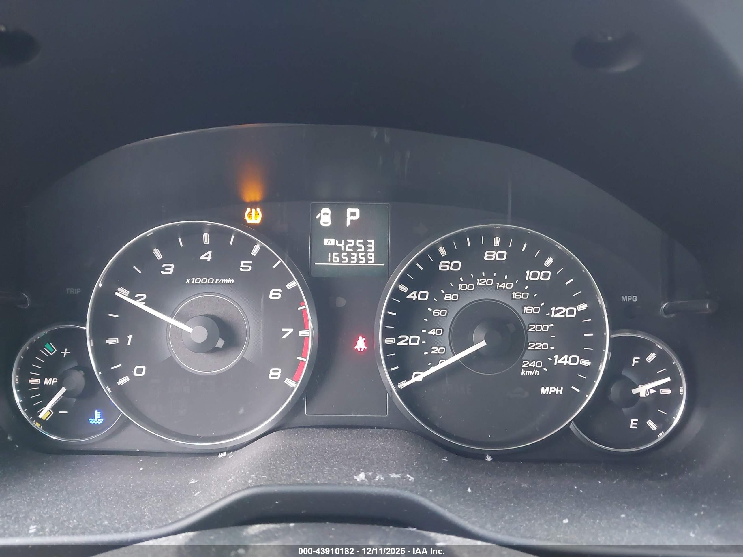 SUBARU OUTBACK image 7