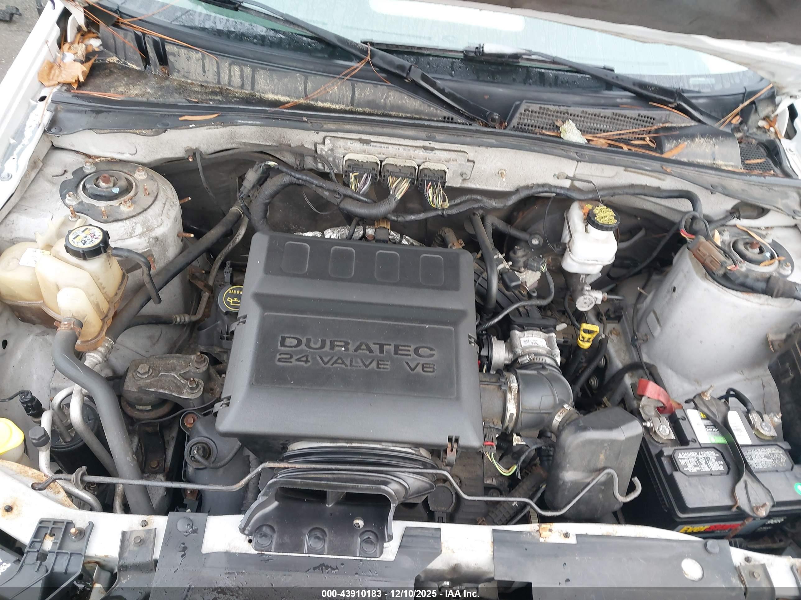 FORD ESCAPE image 10