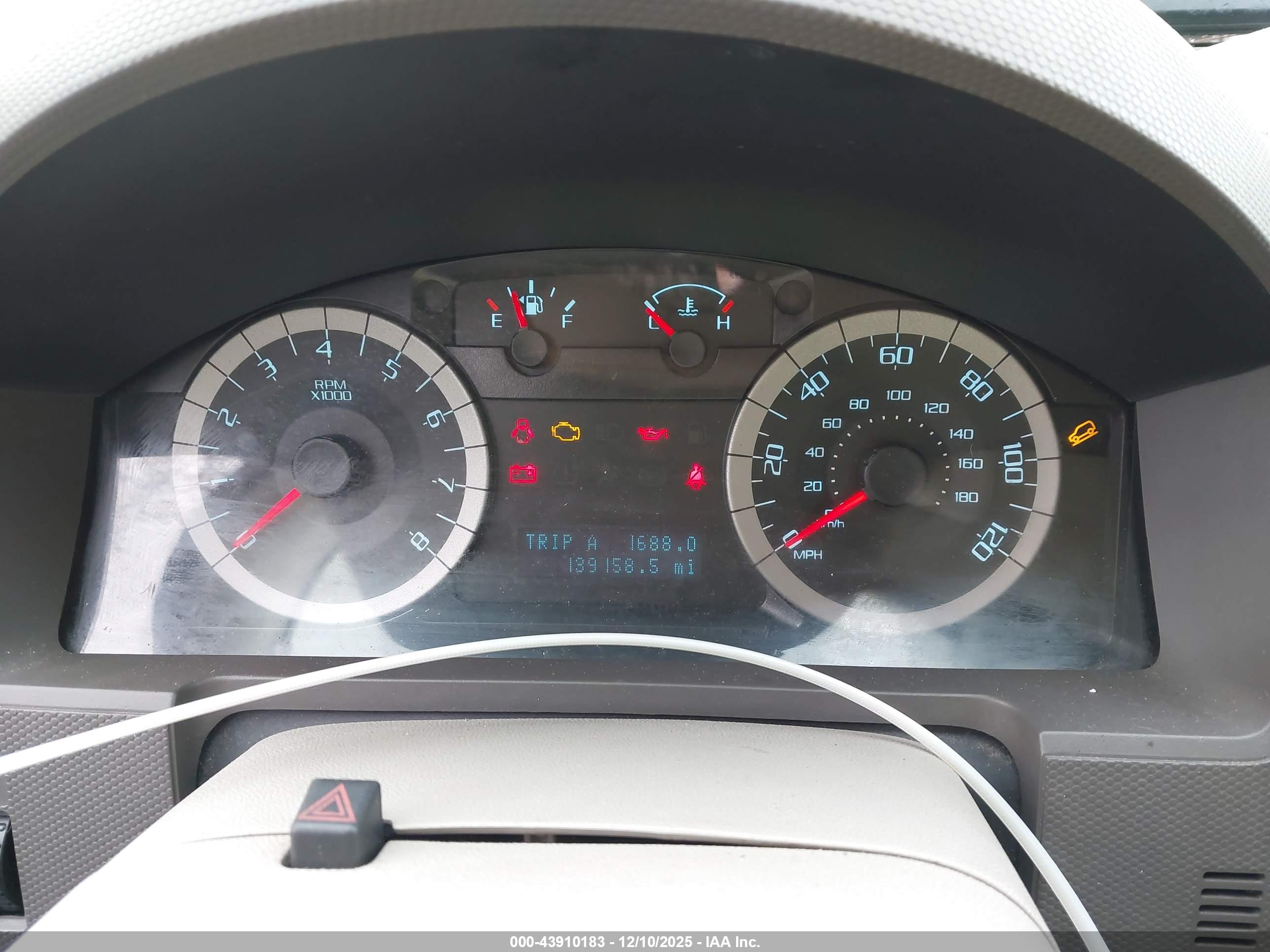 FORD ESCAPE image 7