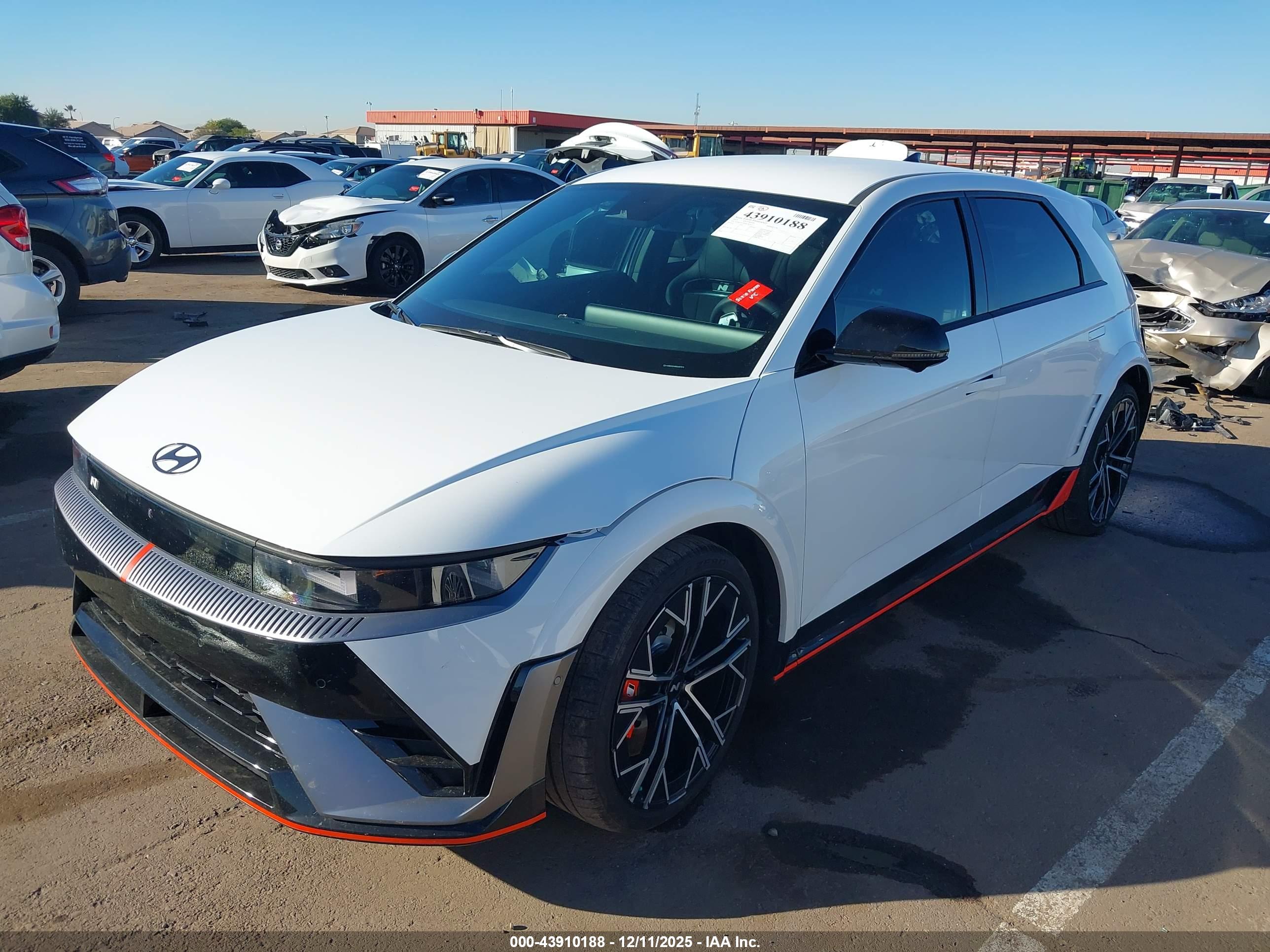 HYUNDAI IONIQ image 2
