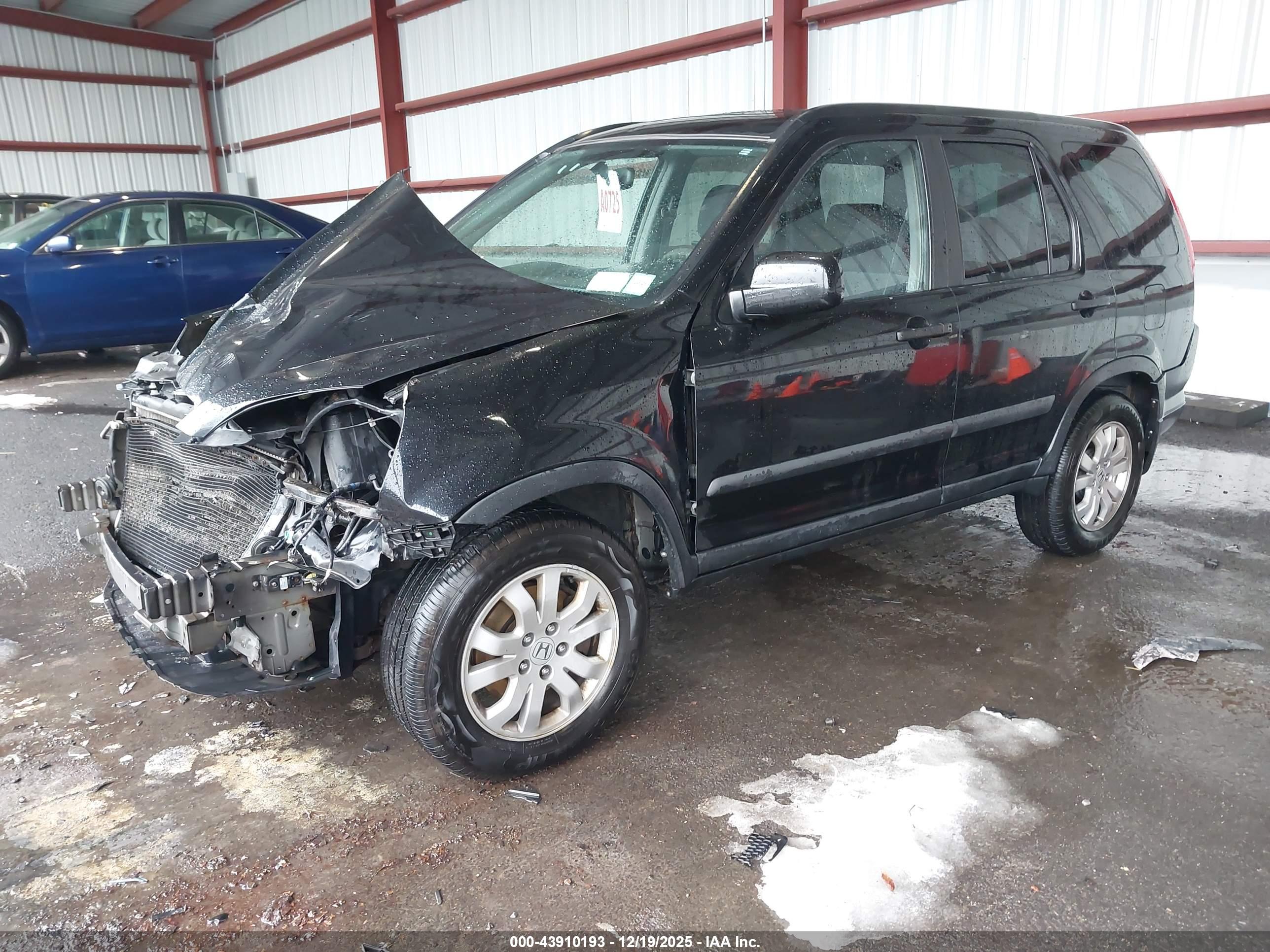 HONDA CR-V image 2