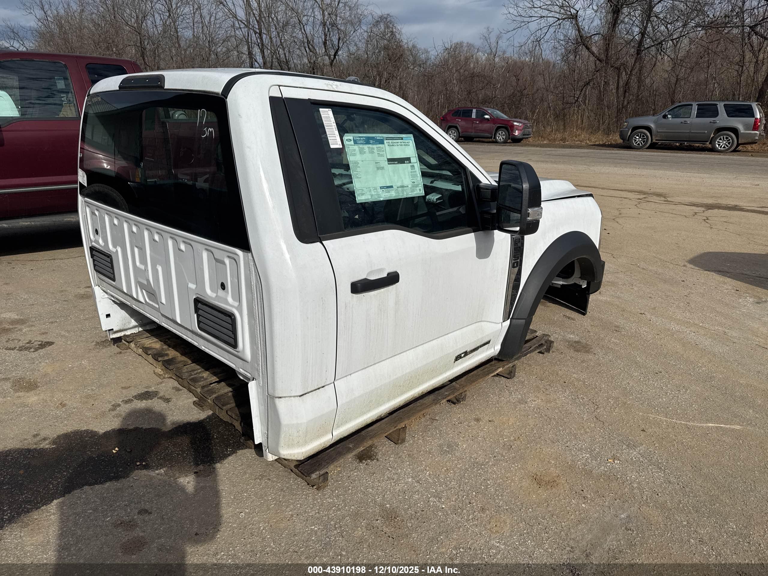 FORD F-550 image 4