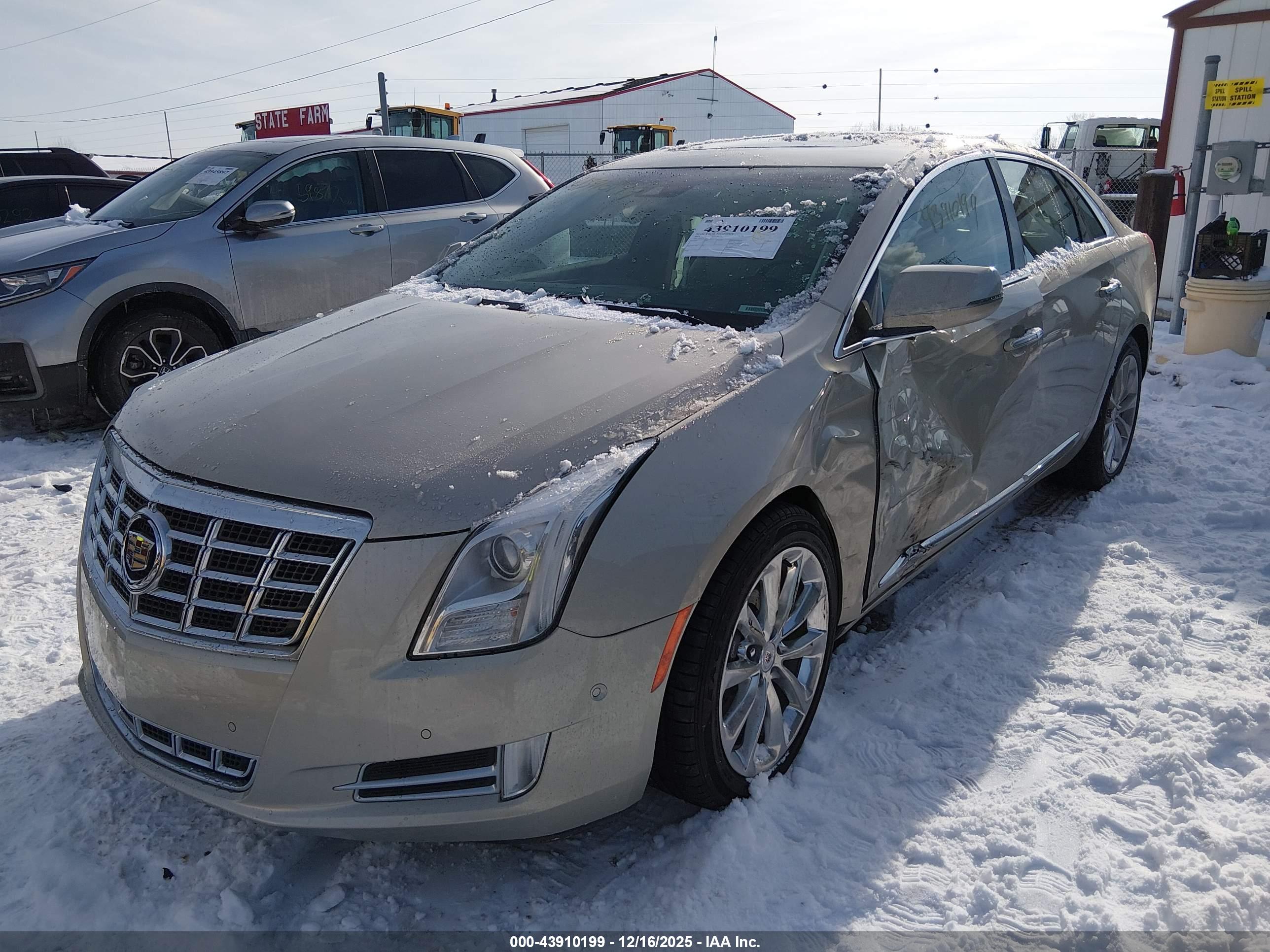 CADILLAC XTS image 2