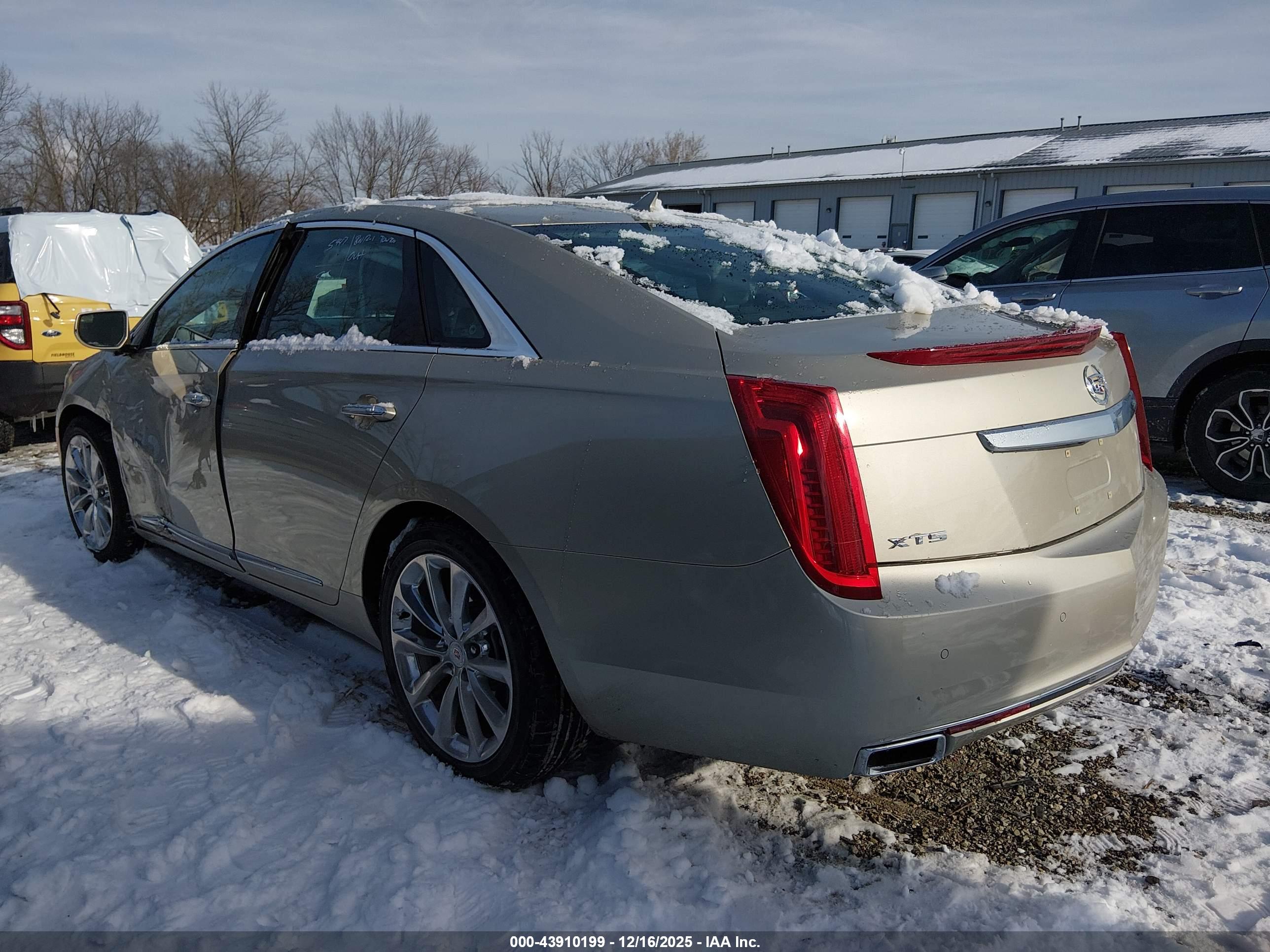 CADILLAC XTS image 3