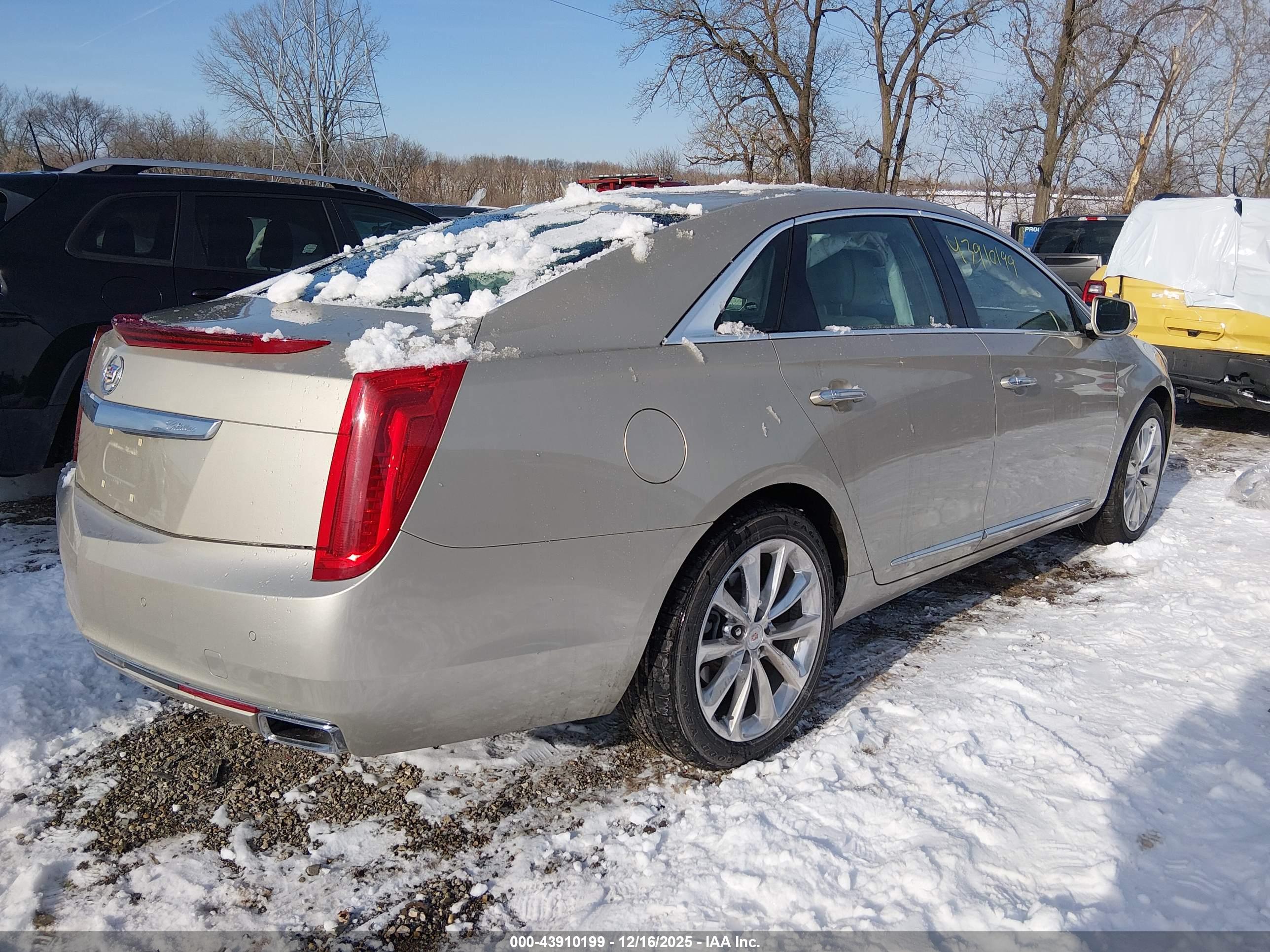 CADILLAC XTS image 4