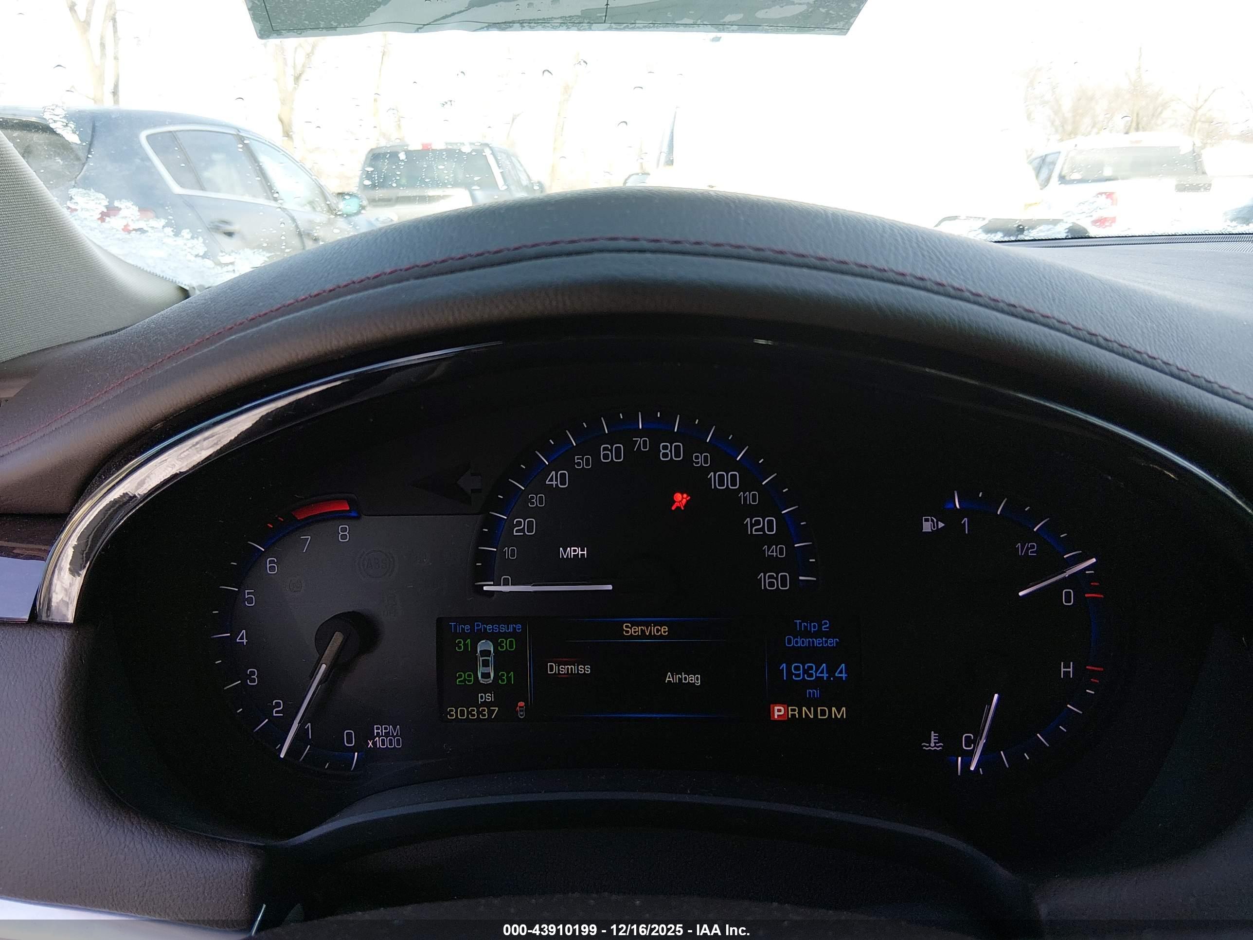 CADILLAC XTS image 7