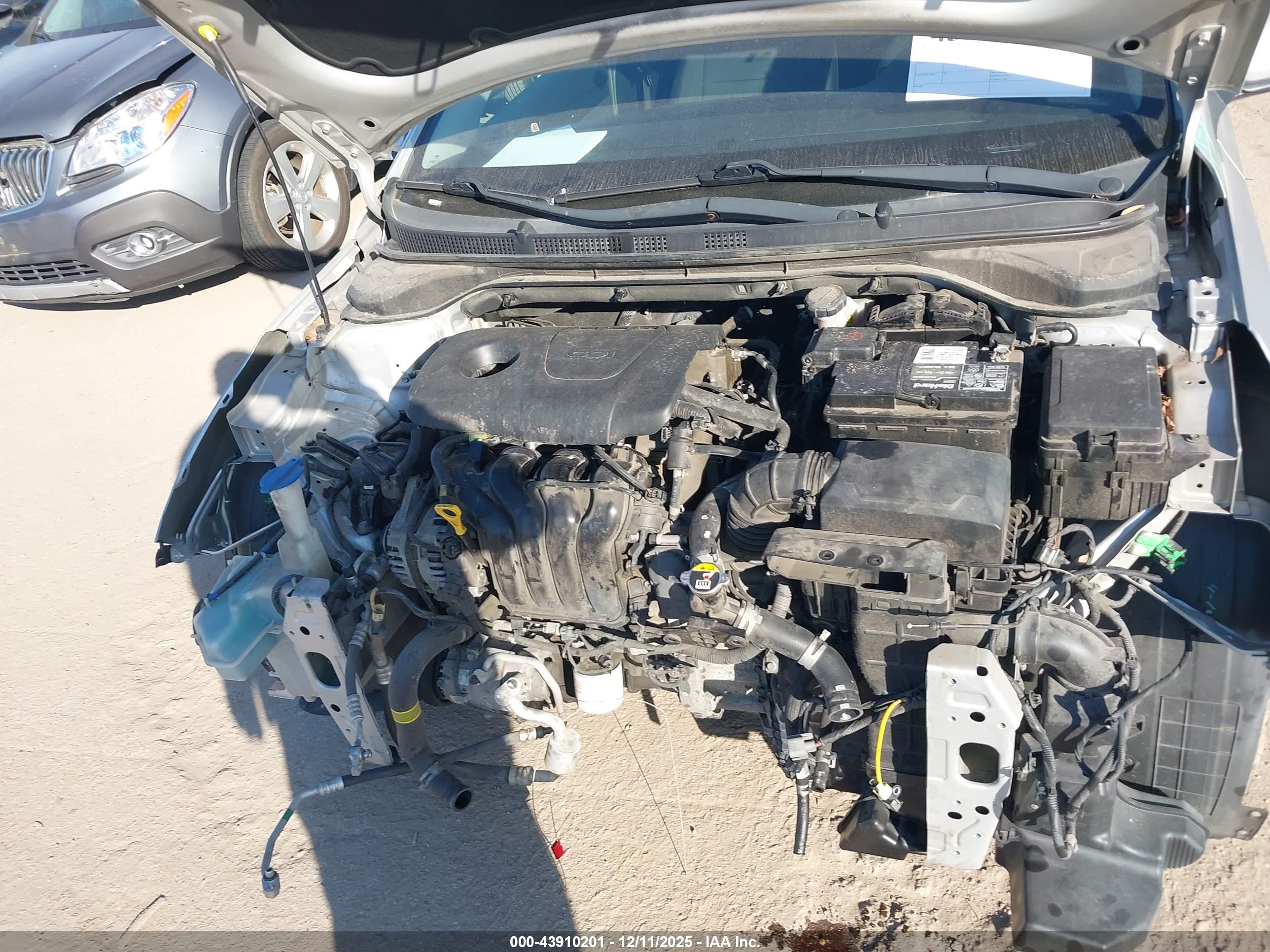 HYUNDAI ACCENT image 10
