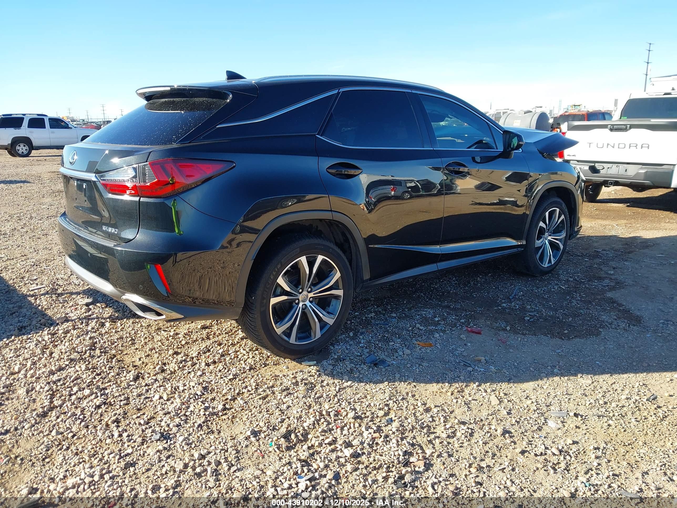 LEXUS RX image 4