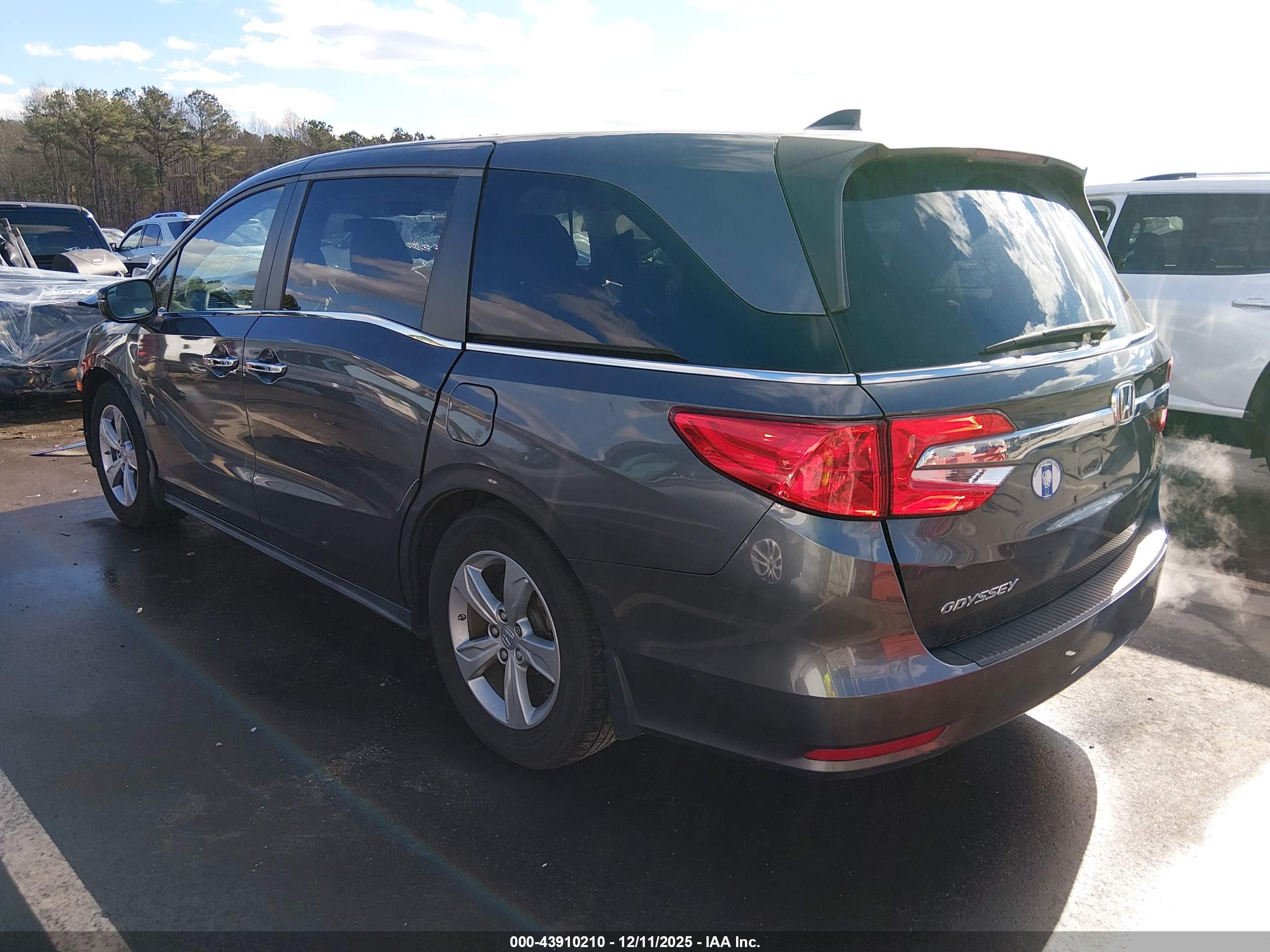 HONDA ODYSSEY image 3