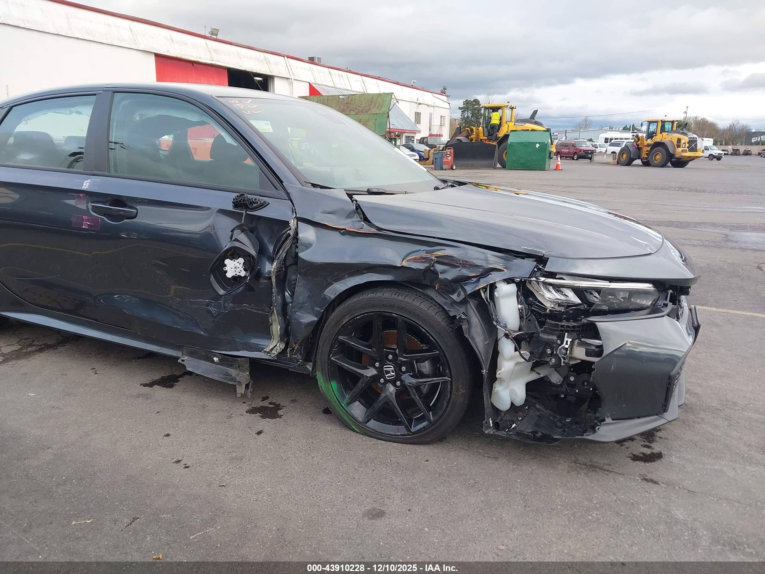 HONDA CIVIC image 6