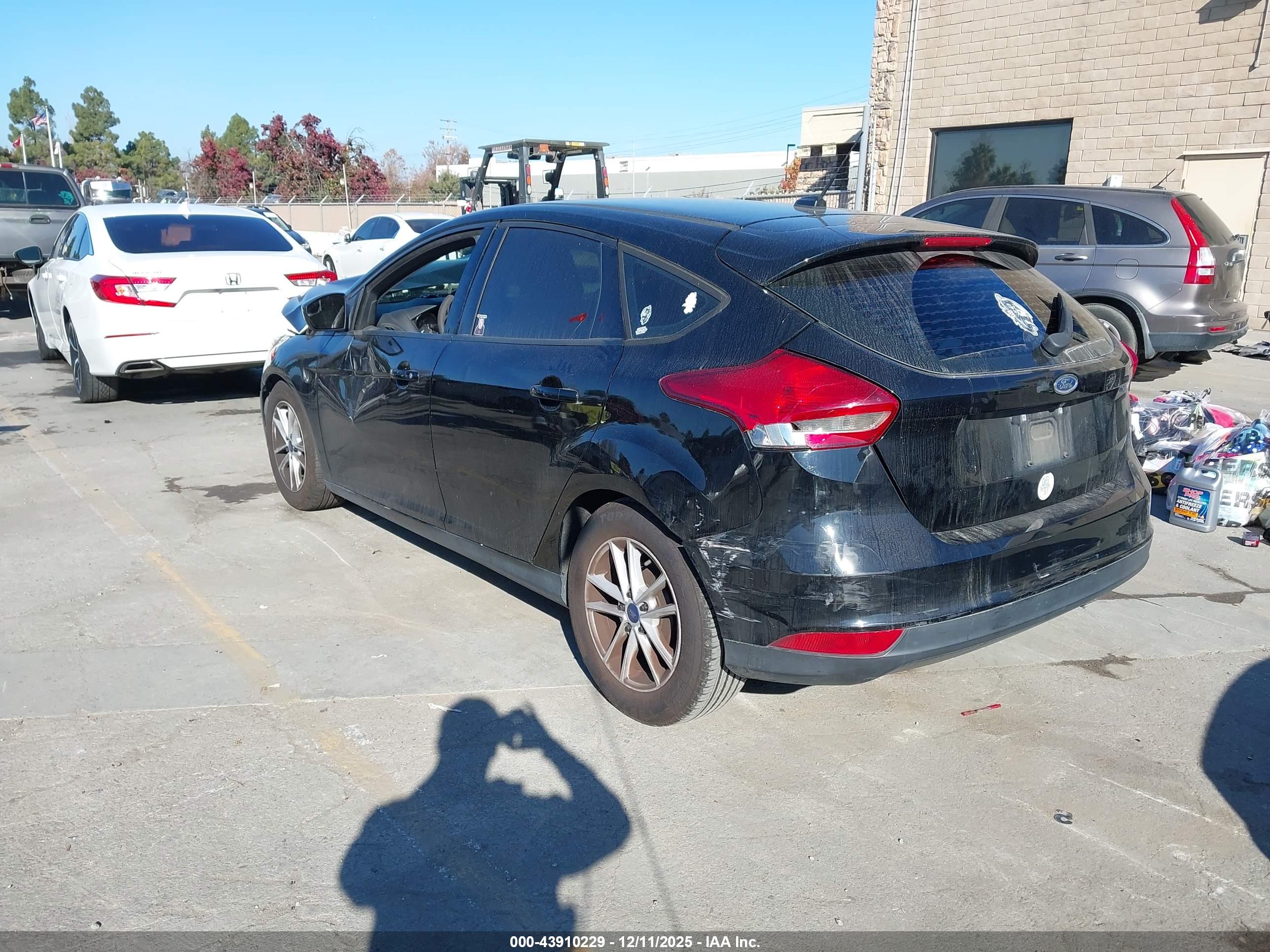 FORD FOCUS image 3