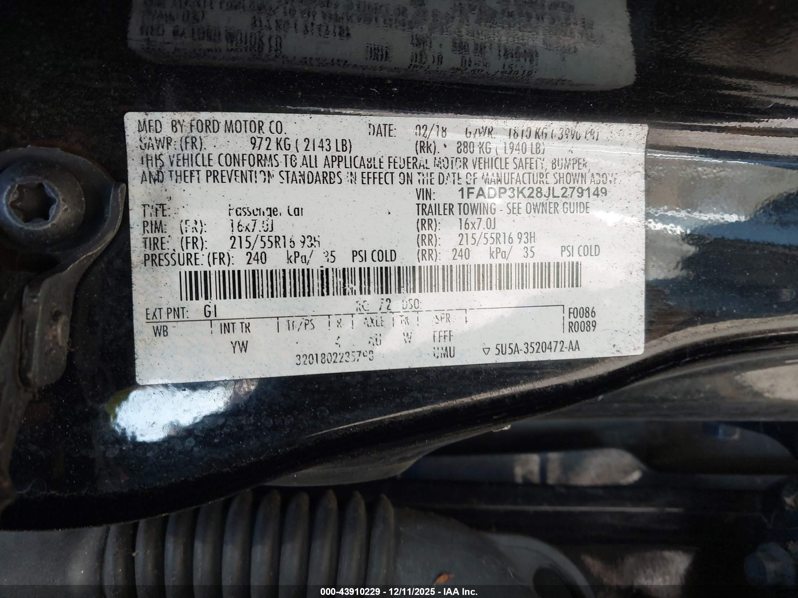 FORD FOCUS image 9
