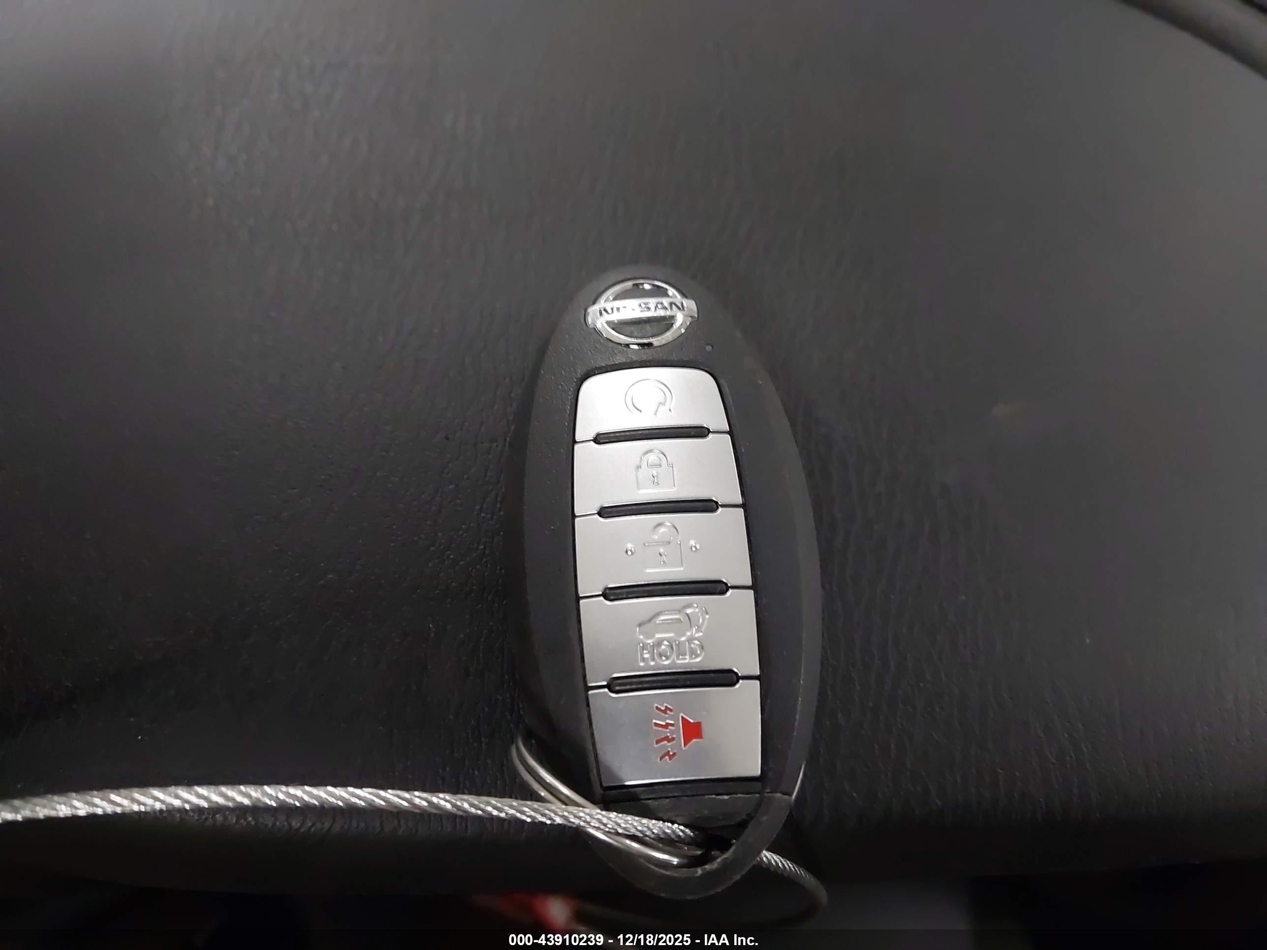 NISSAN PATHFINDER image 11
