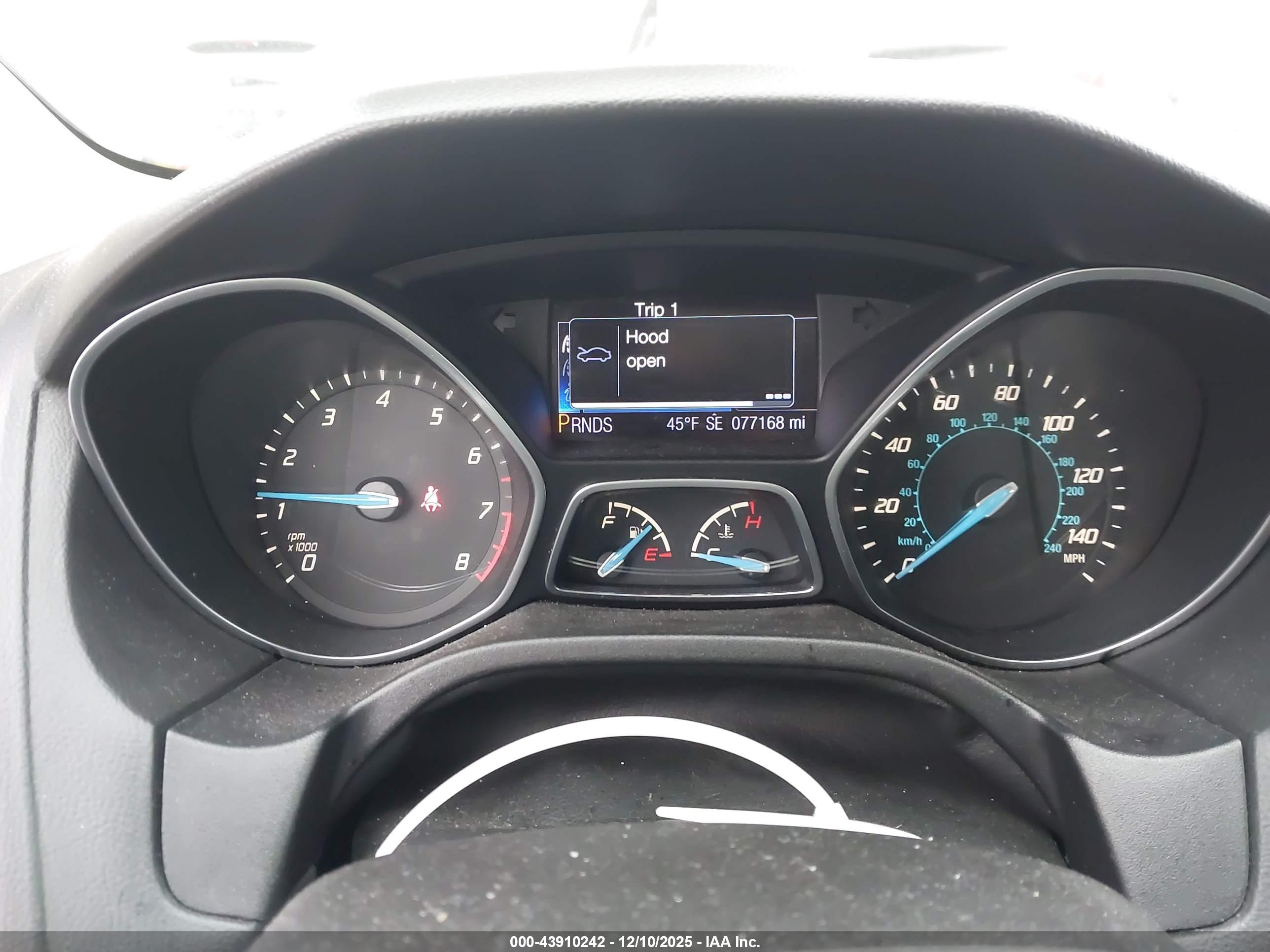 FORD FOCUS image 7