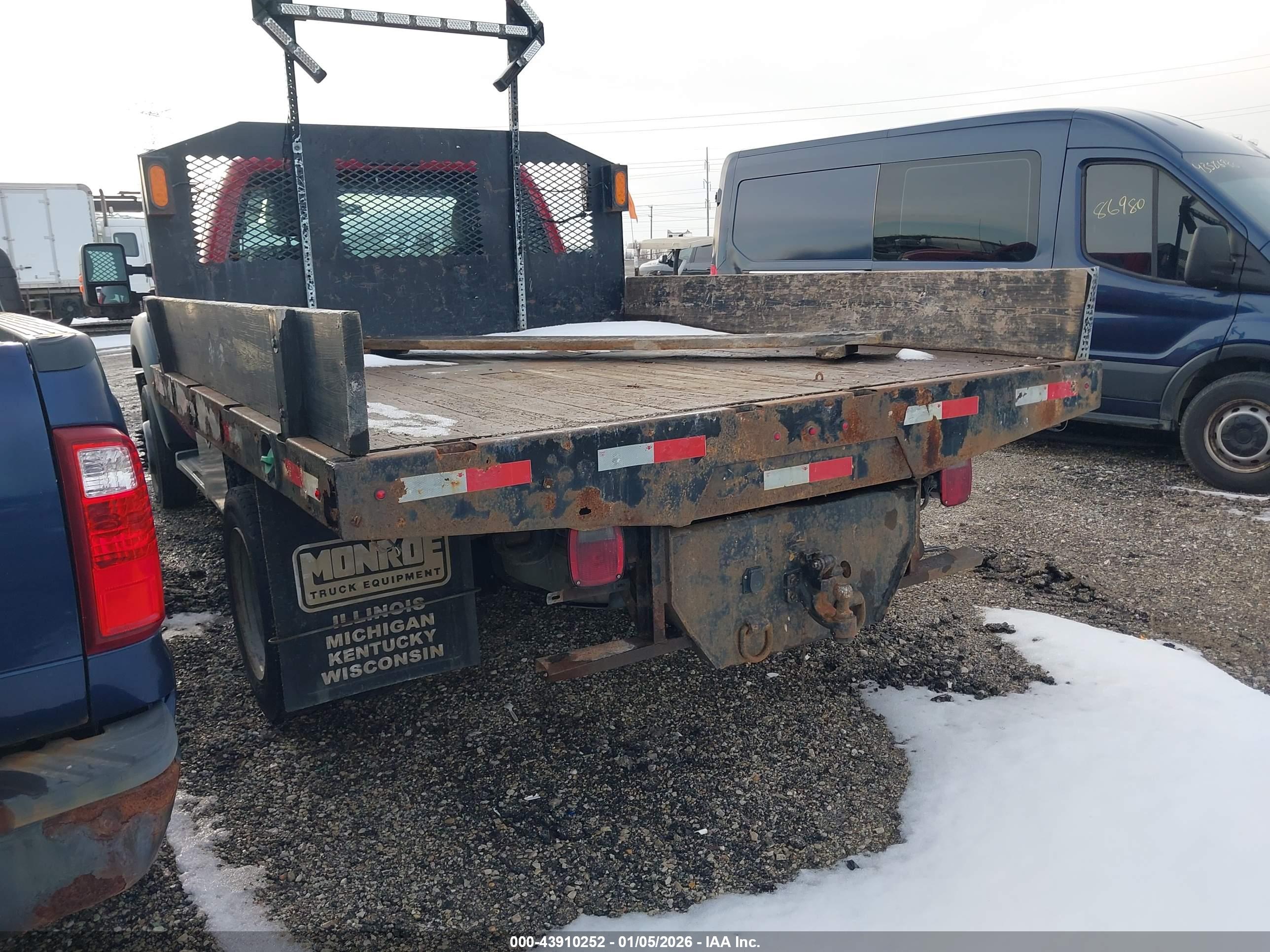 FORD F-450 image 3