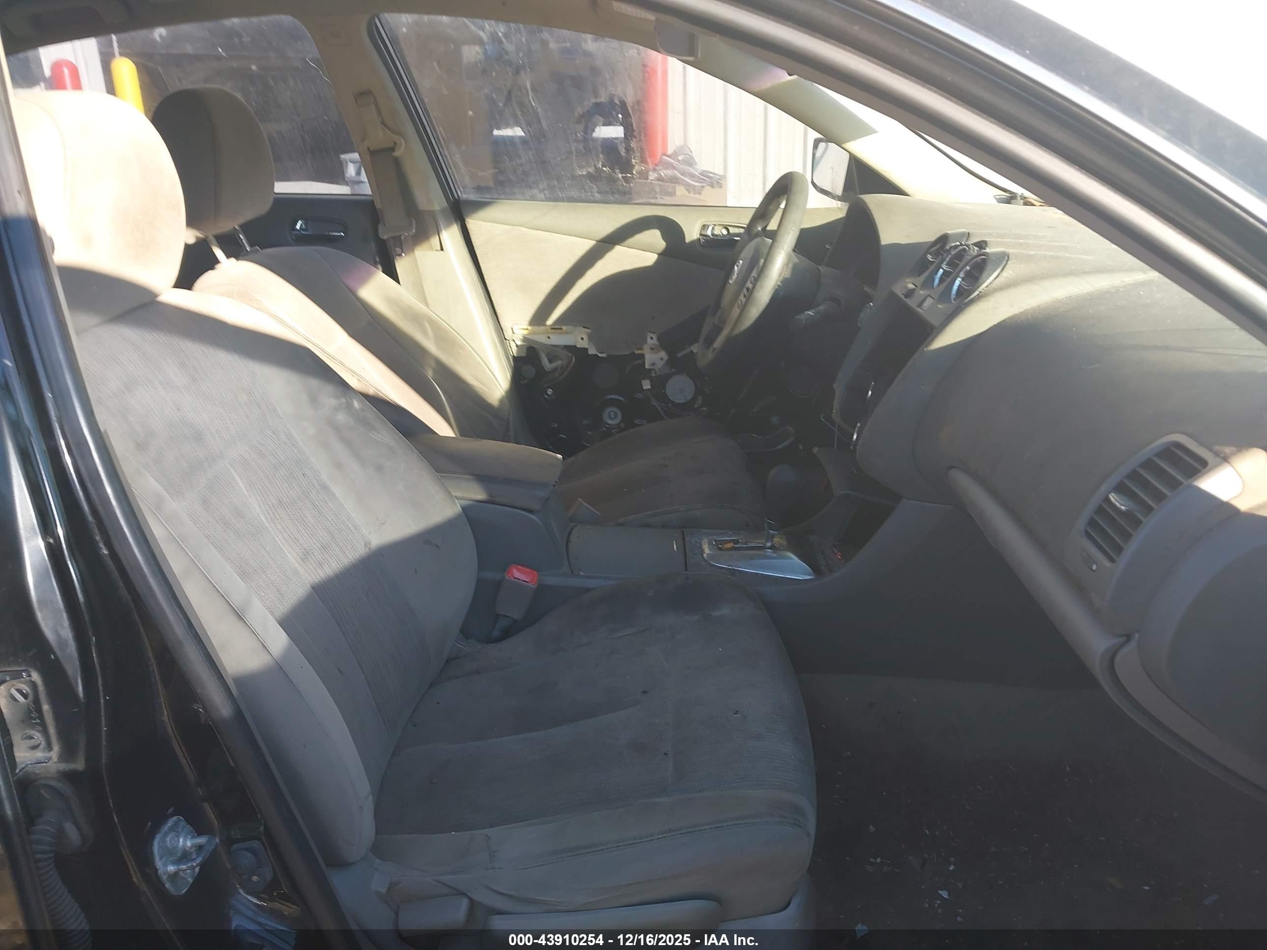 NISSAN ALTIMA image 5